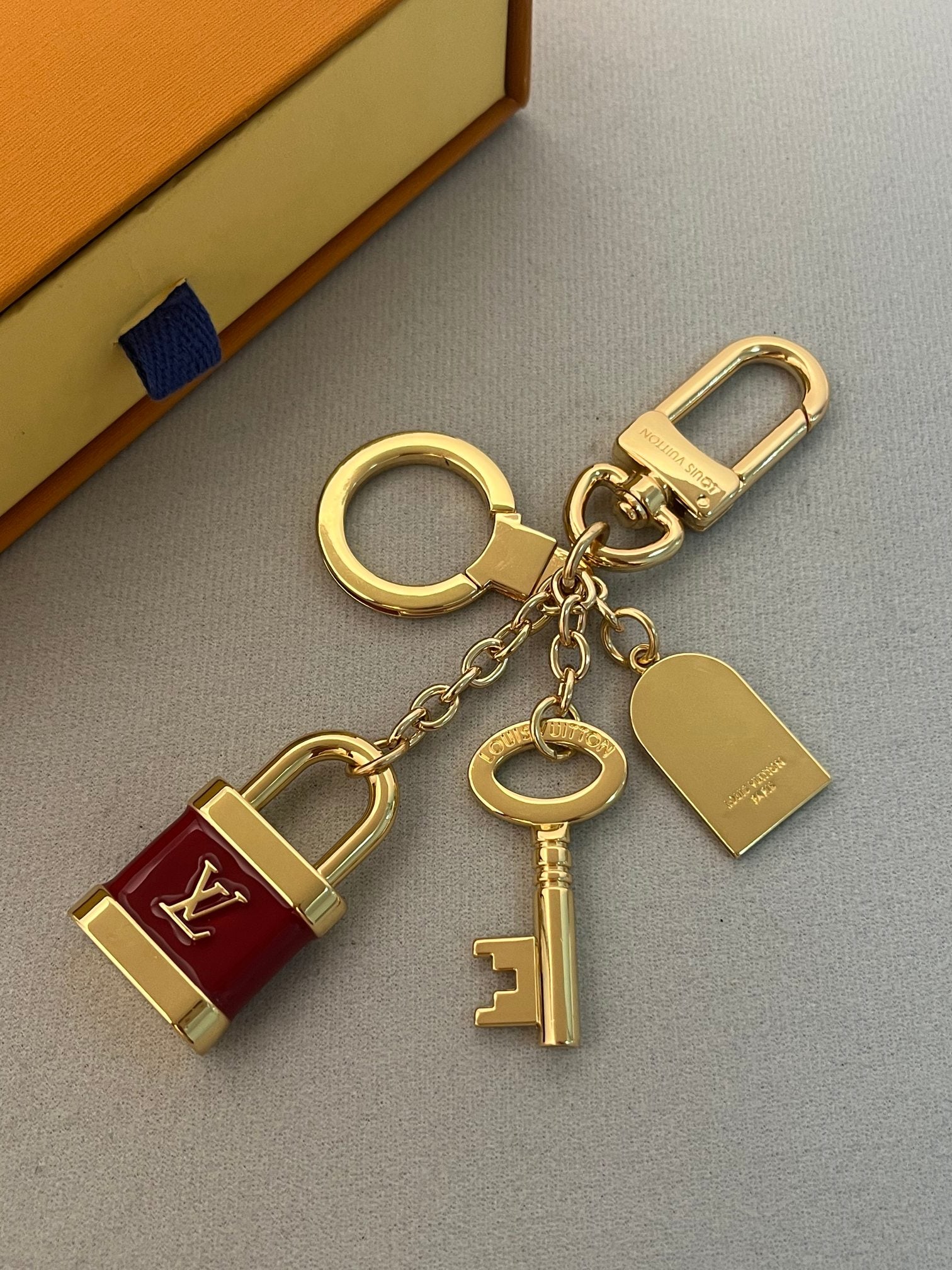 LuxluxHouse Best Quality Accessories Keychain Louis Vuitton