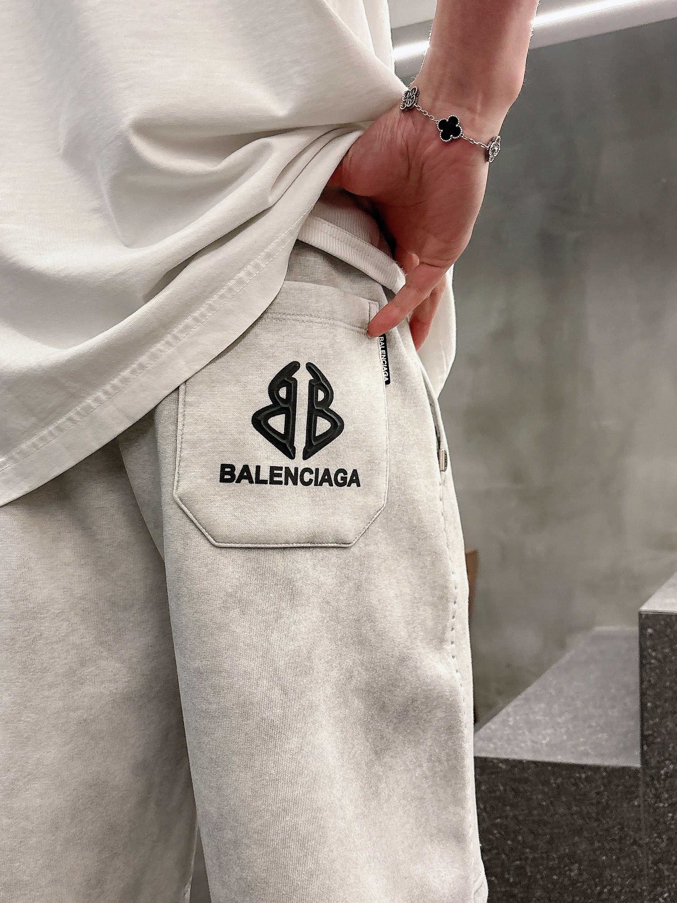 LuxluxHouse Best Quality Clothes Balenciaga Pants