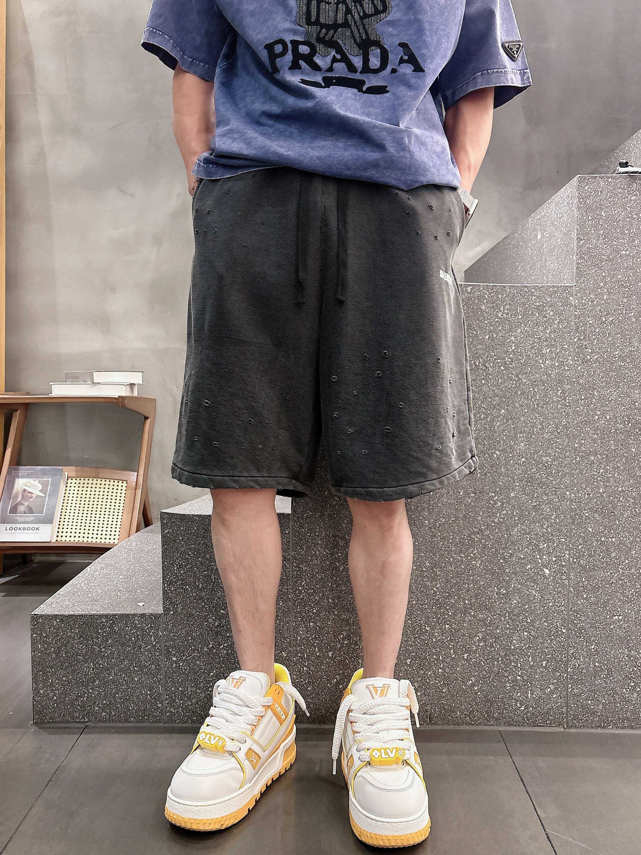 LuxluxHouse Best Quality Clothes Balenciaga Pants