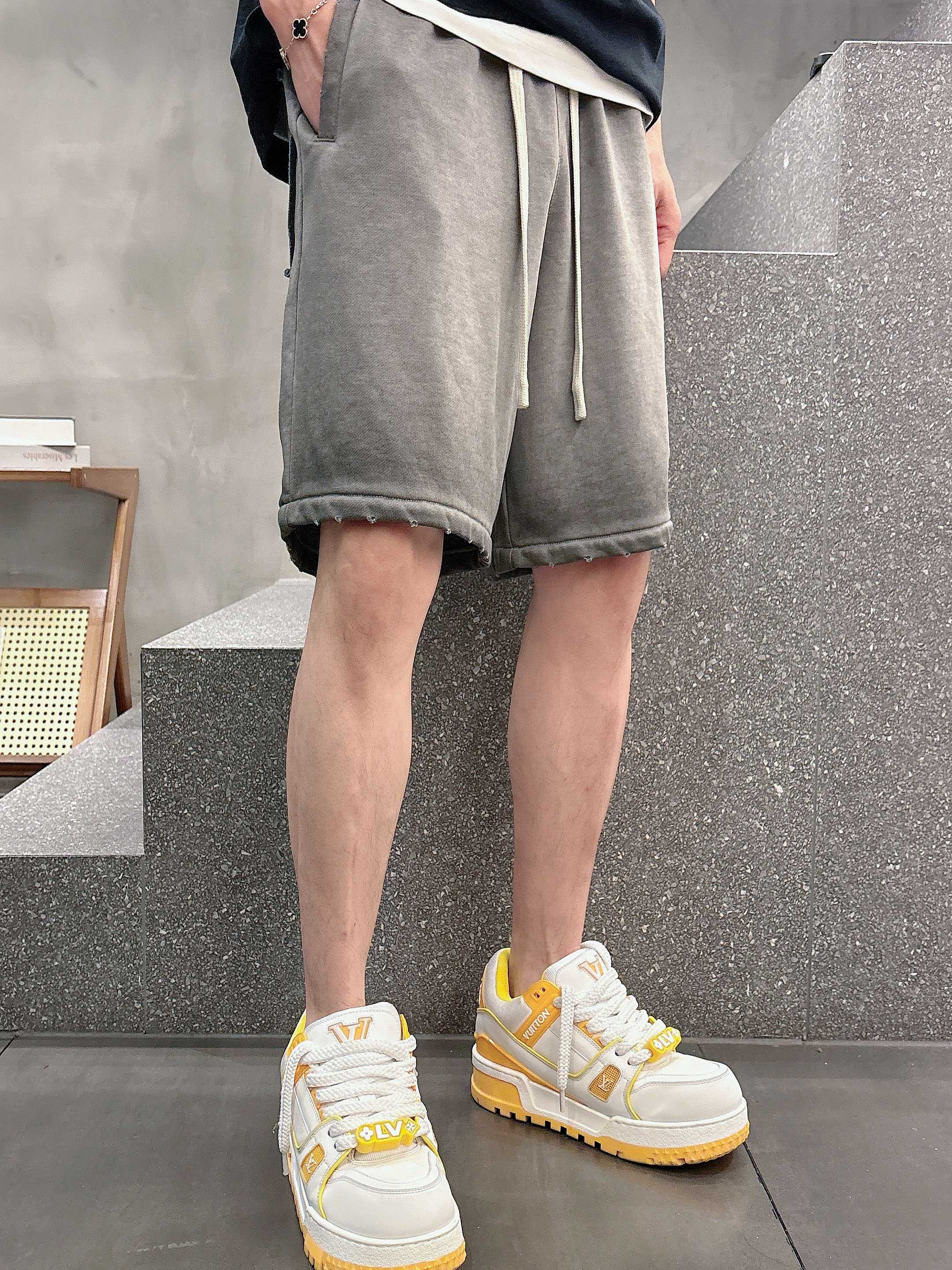 LuxluxHouse Best Quality Clothes Balenciaga Pants