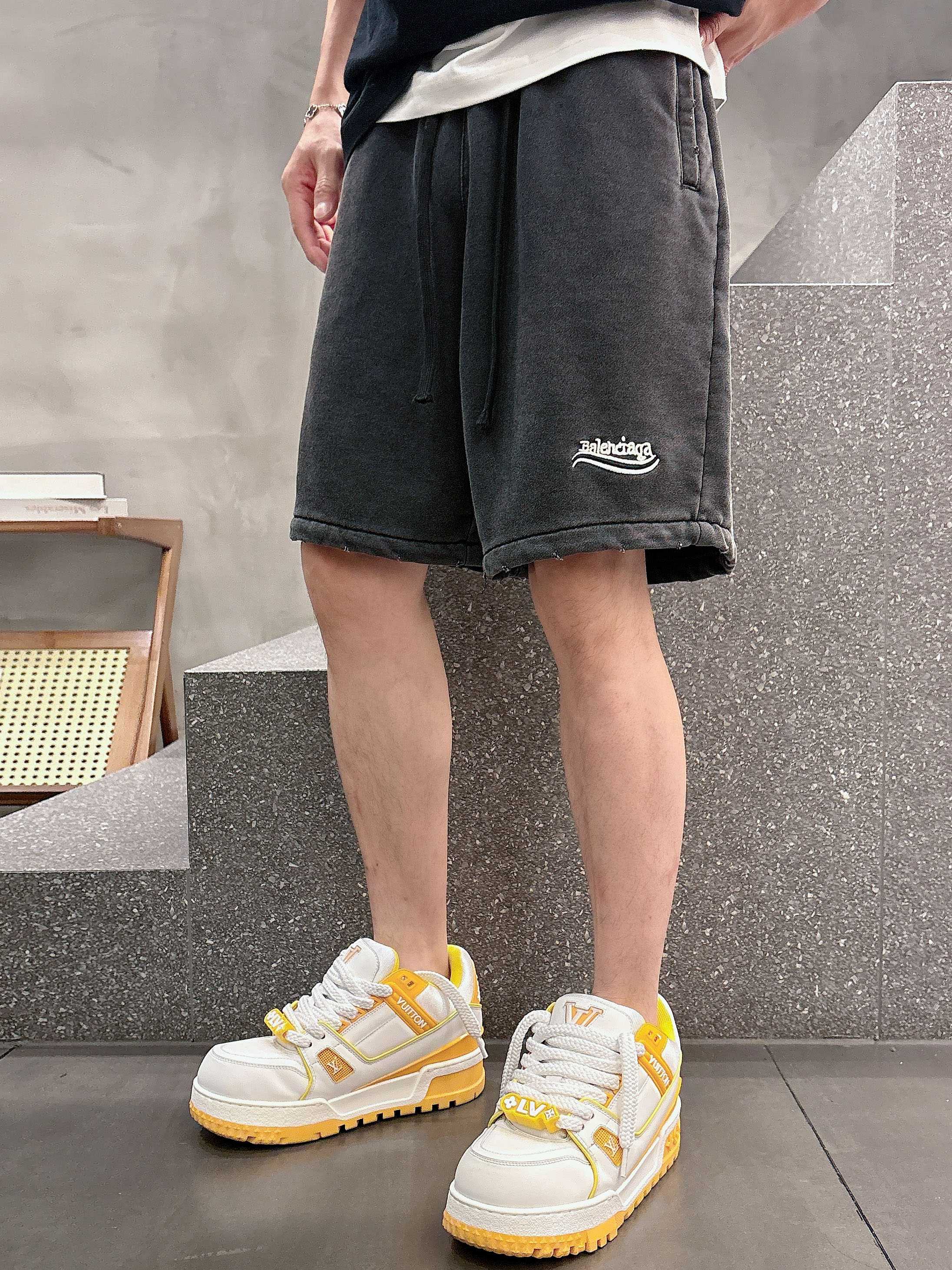 LuxluxHouse Best Quality Clothes Balenciaga Pants