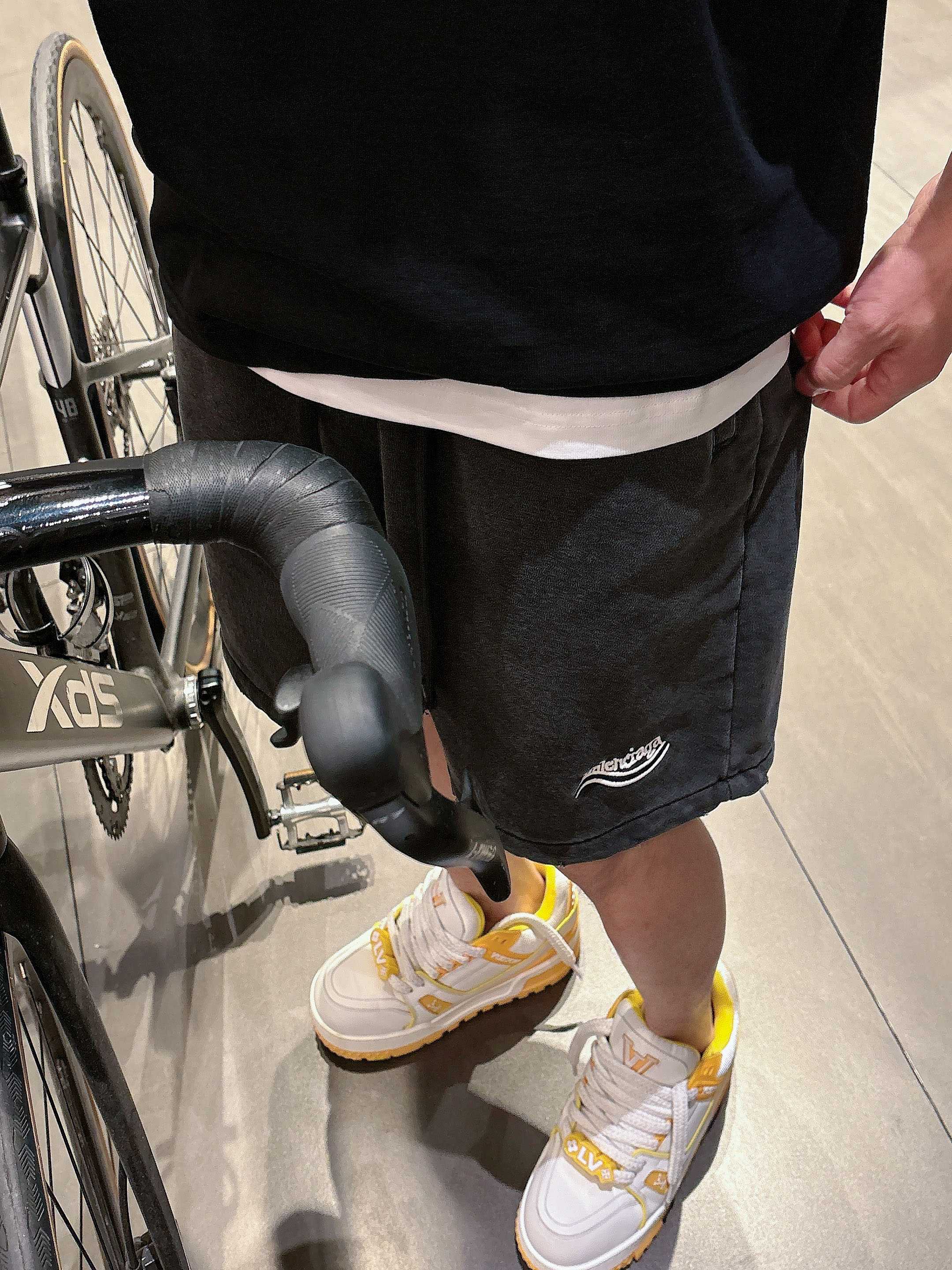 LuxluxHouse Best Quality Clothes Balenciaga Pants