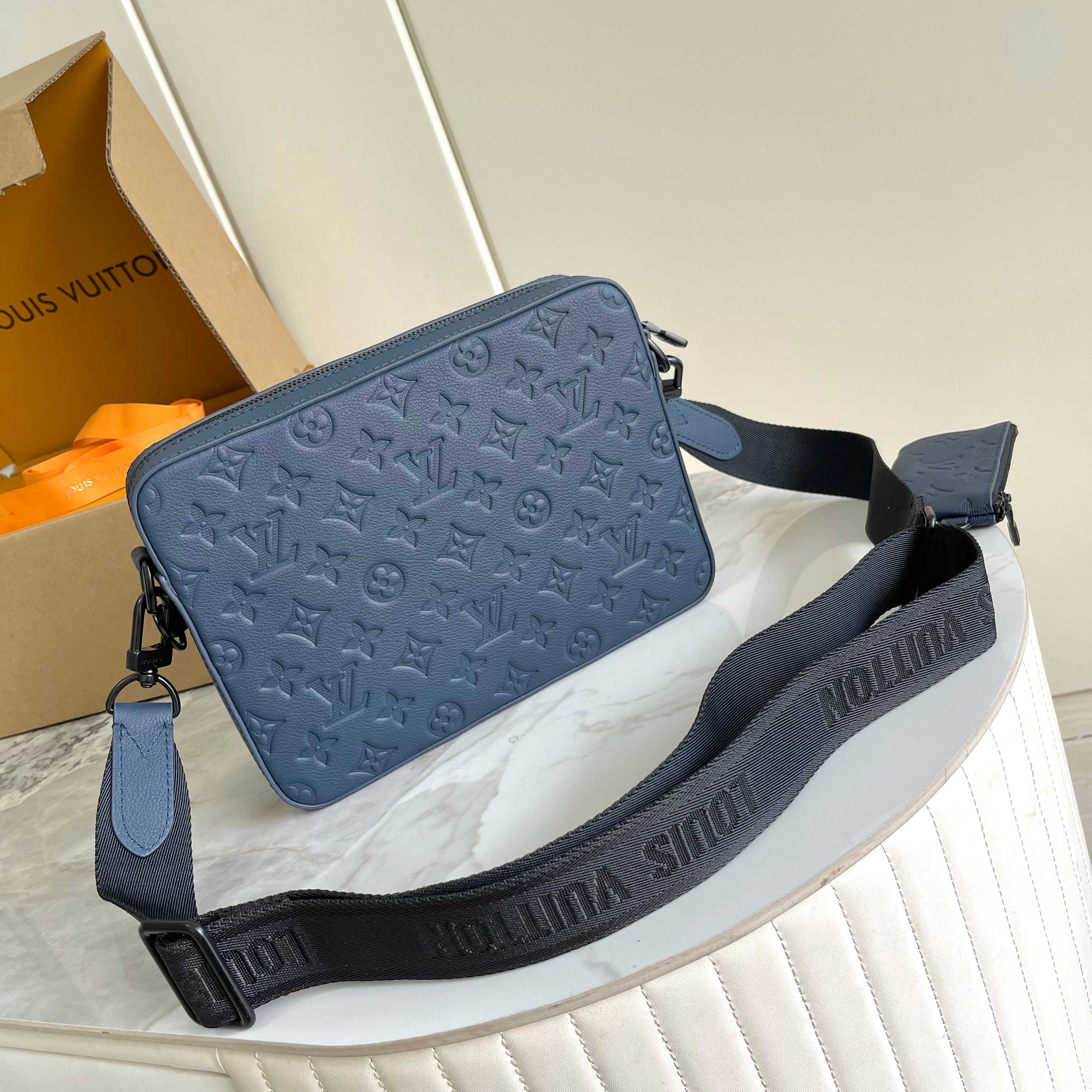 LuxluxHouse Best Quality Bags Louis Vuitton Men