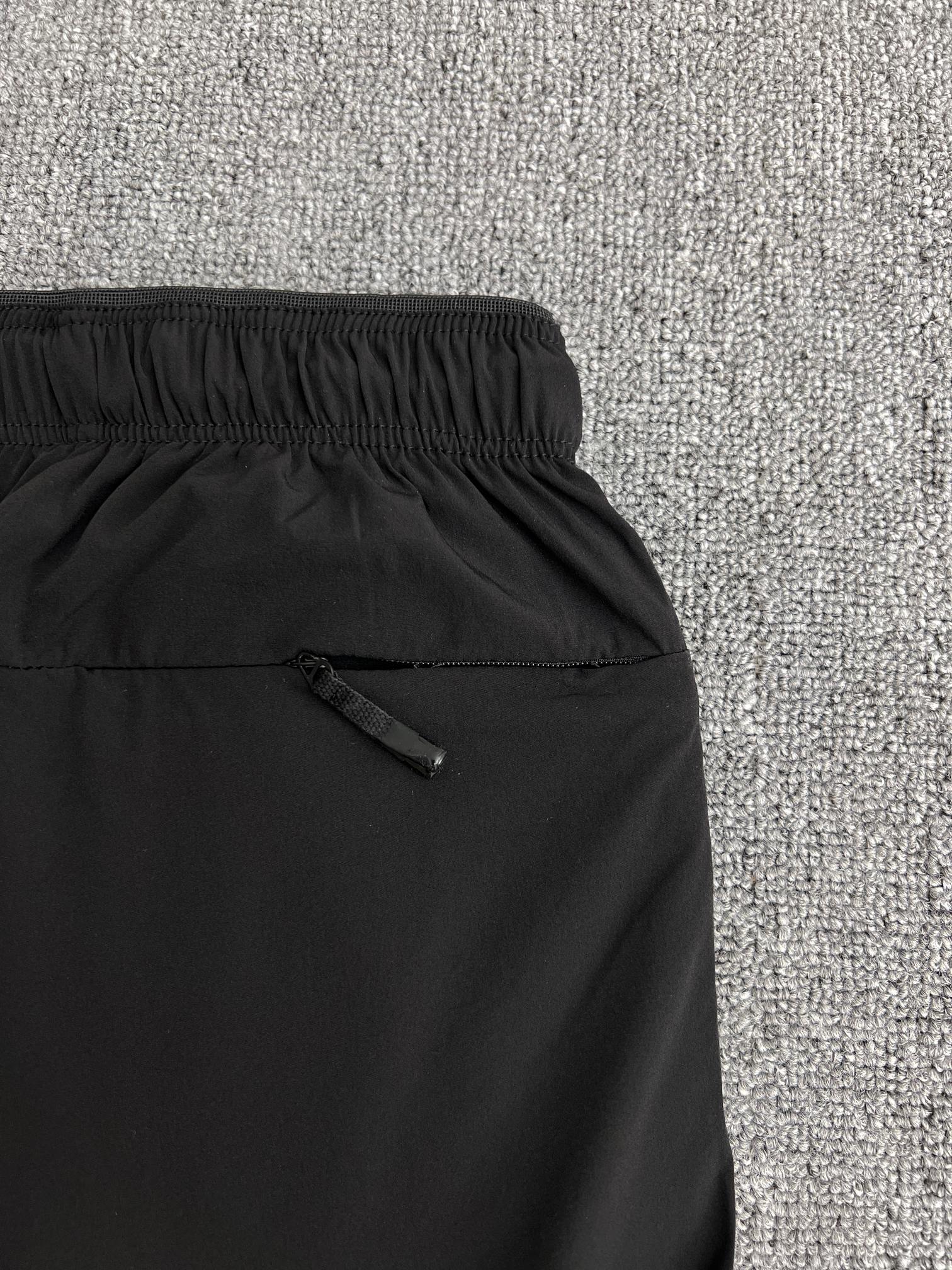 LuxluxHouse Best Quality Clothes Pants Moncler