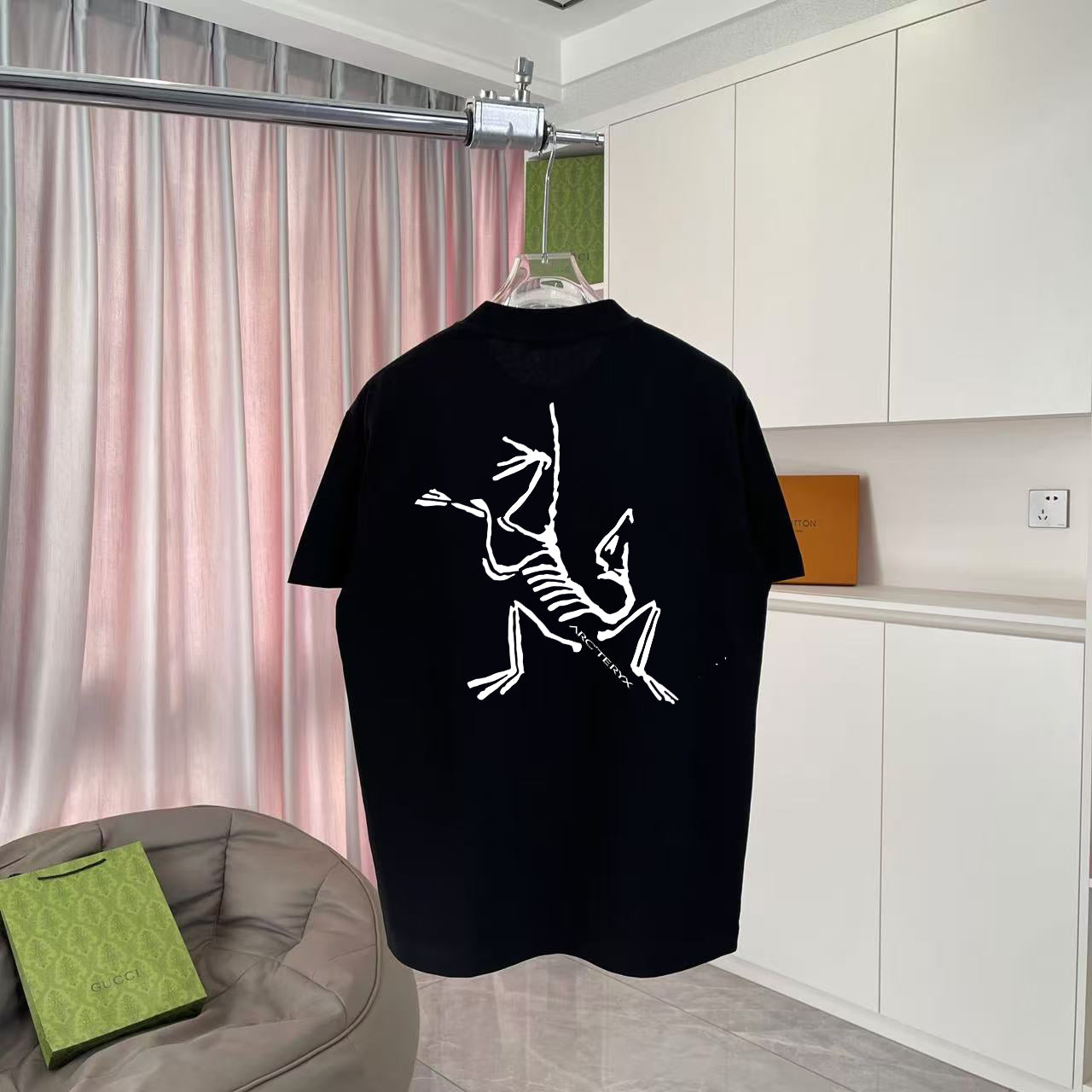 LuxluxHouse Best Quality Clothes T-shirt Arcteryx