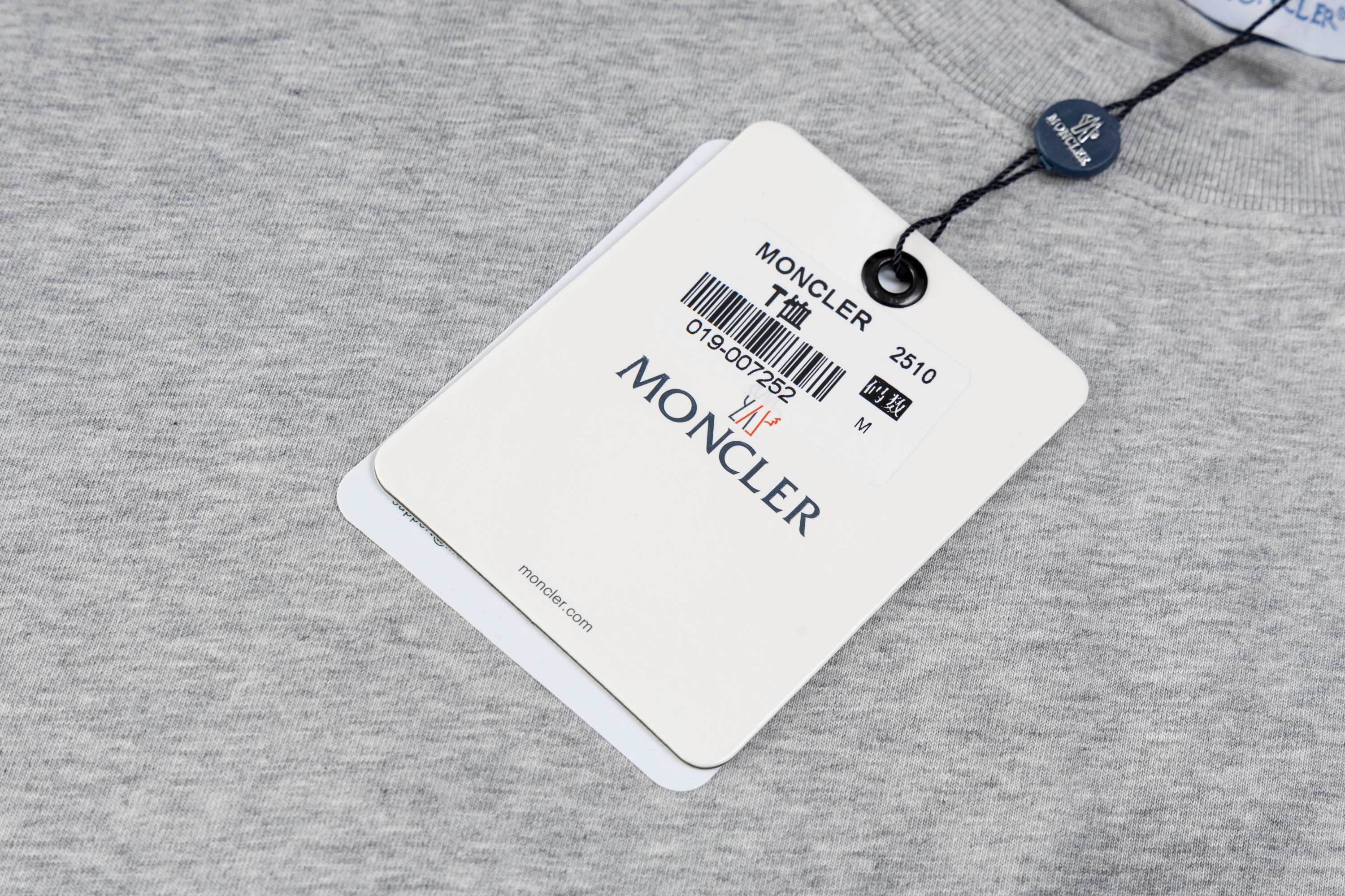 LuxluxHouse Best Quality Clothes T-shirt Moncler