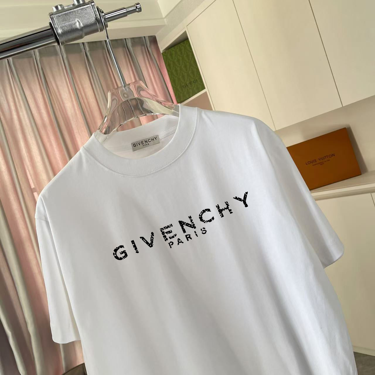 LuxluxHouse Best Quality Clothes Givenchy T-shirt