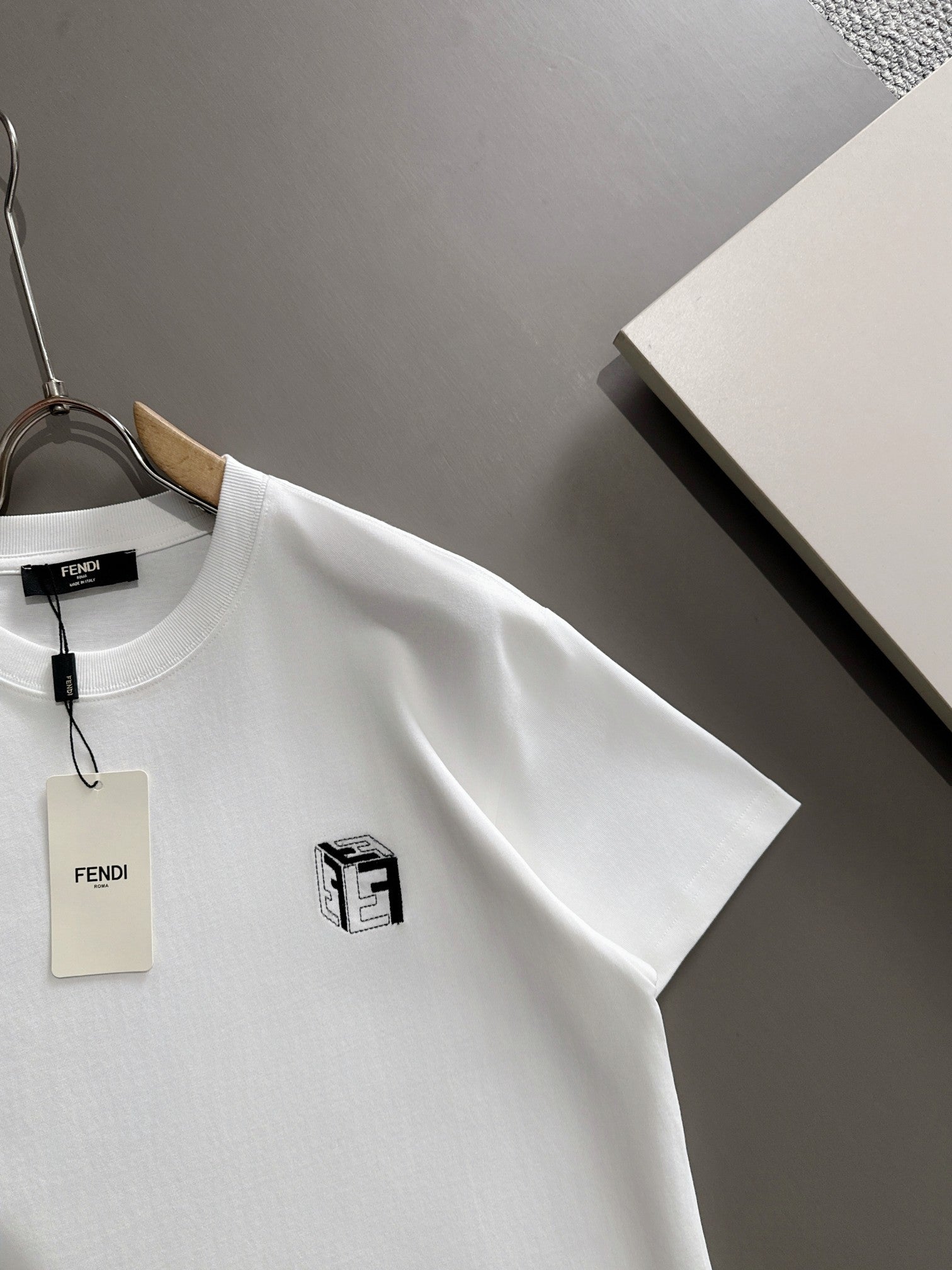 LuxluxHouse Best Quality Clothes Fendi T-shirt