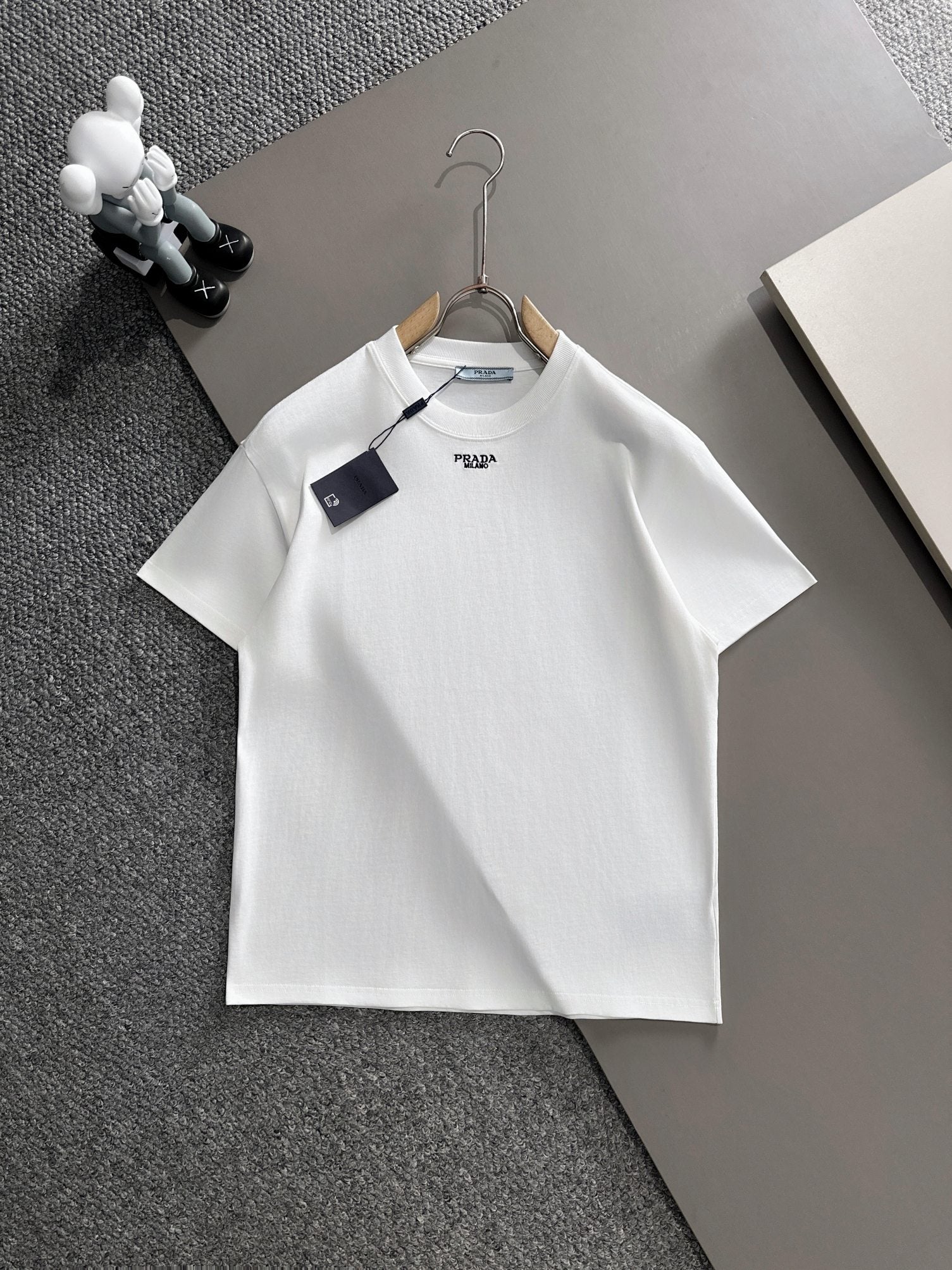 LuxluxHouse Best Quality Clothes T-shirt Prada