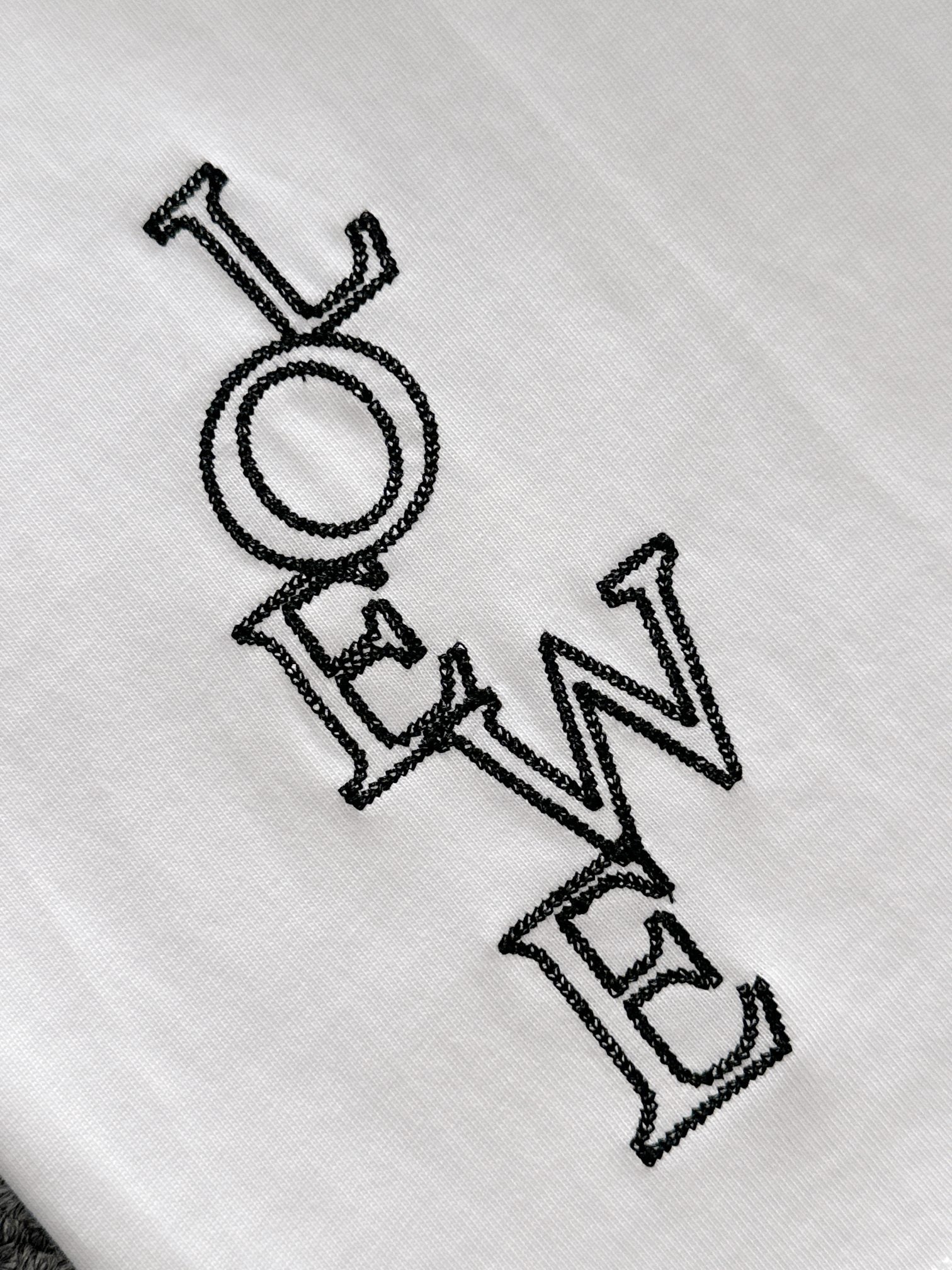 LuxluxHouse Best Quality Clothes T-shirt Loewe