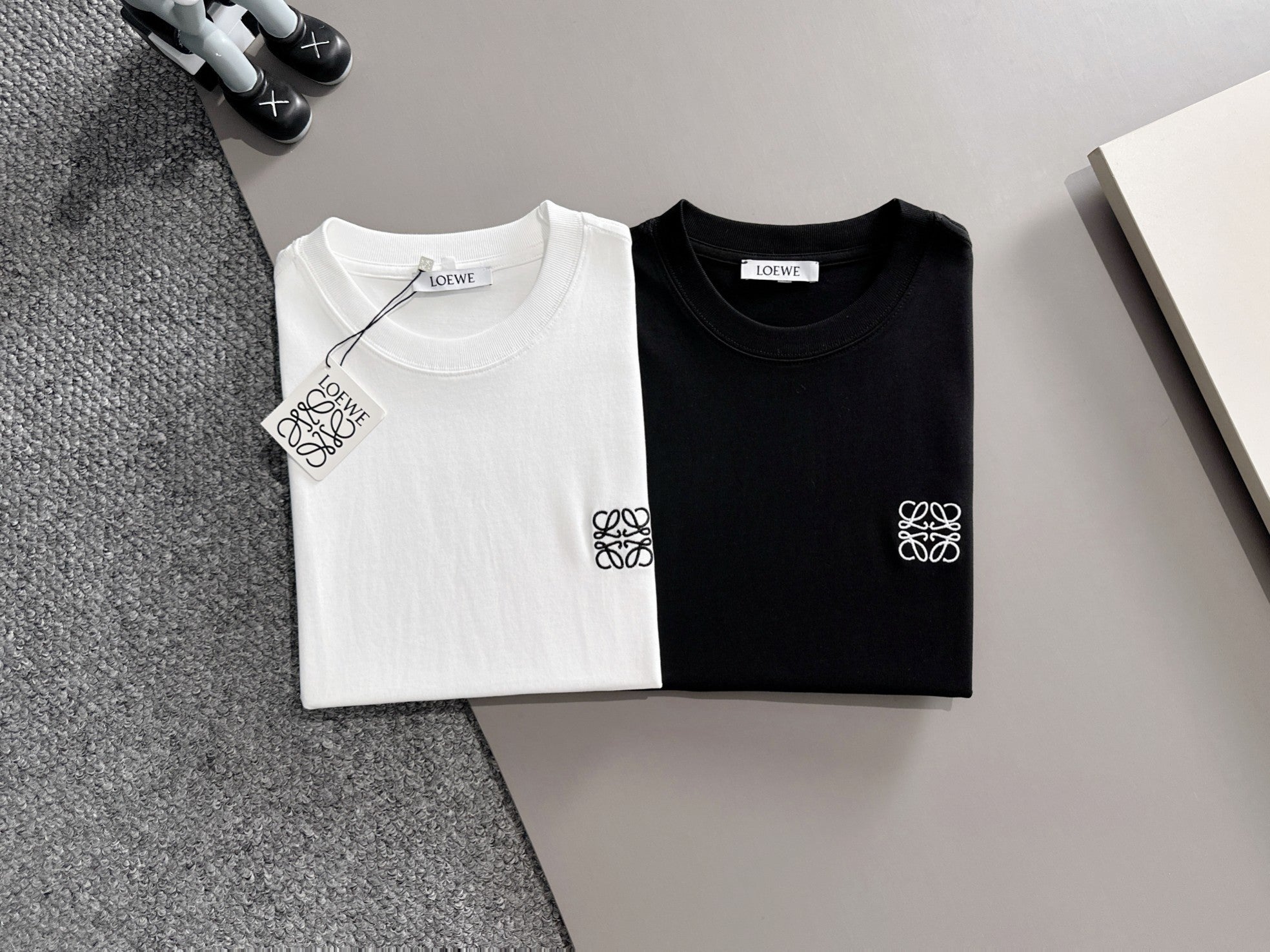 LuxluxHouse Best Quality Clothes T-shirt Loewe