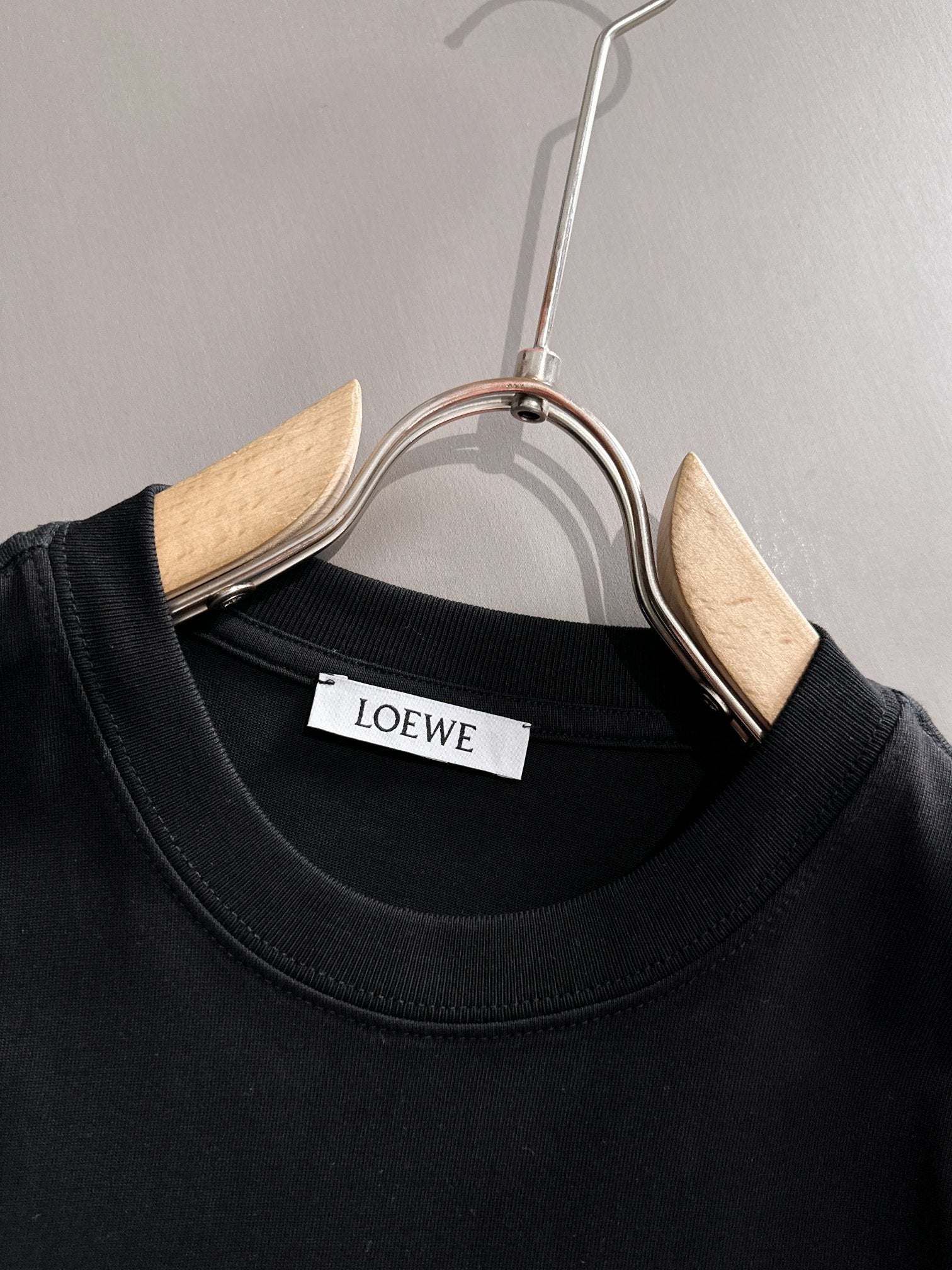 LuxluxHouse Best Quality Clothes T-shirt Loewe