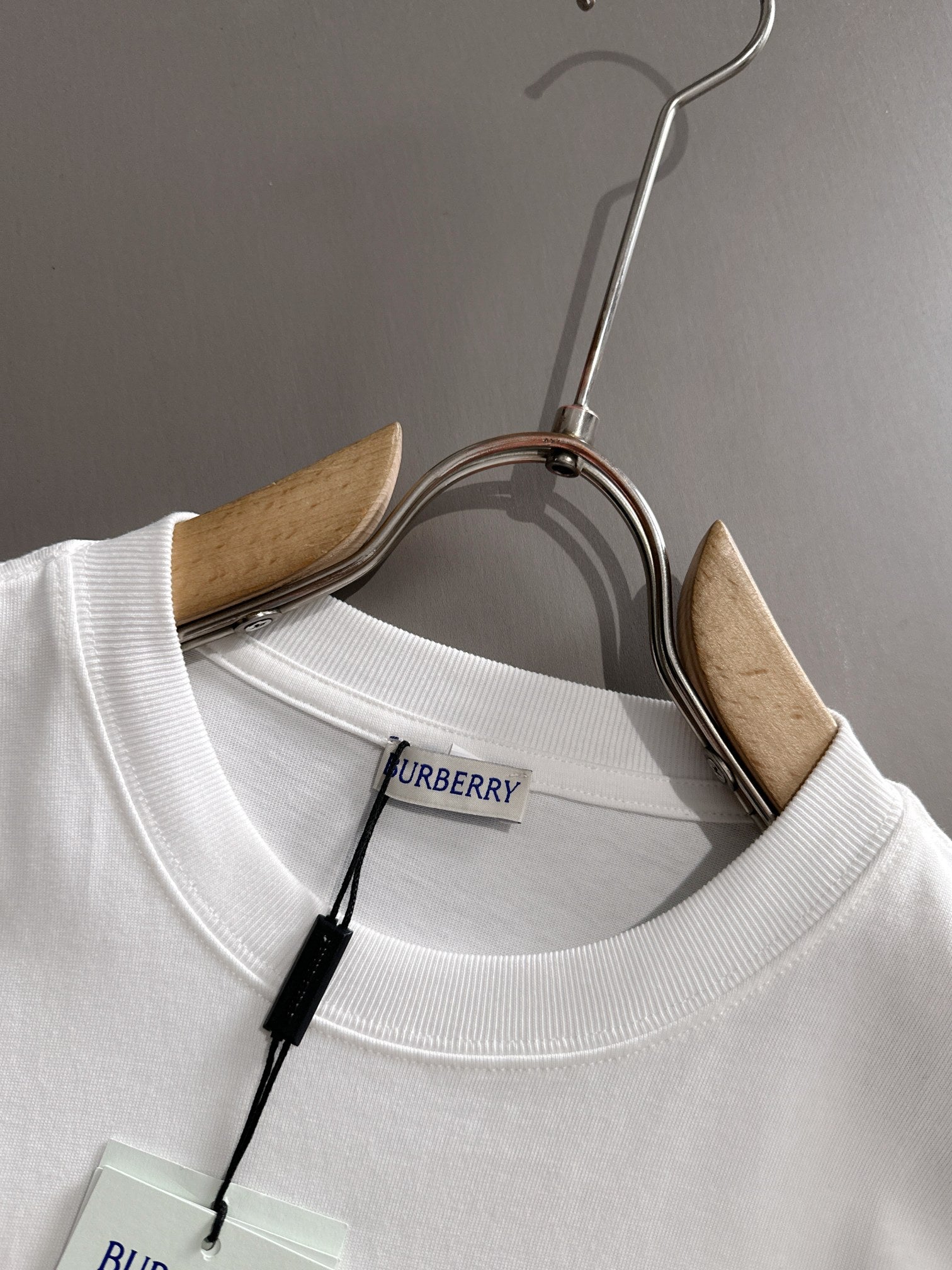 LuxluxHouse Best Quality Clothes Burberry T-shirt