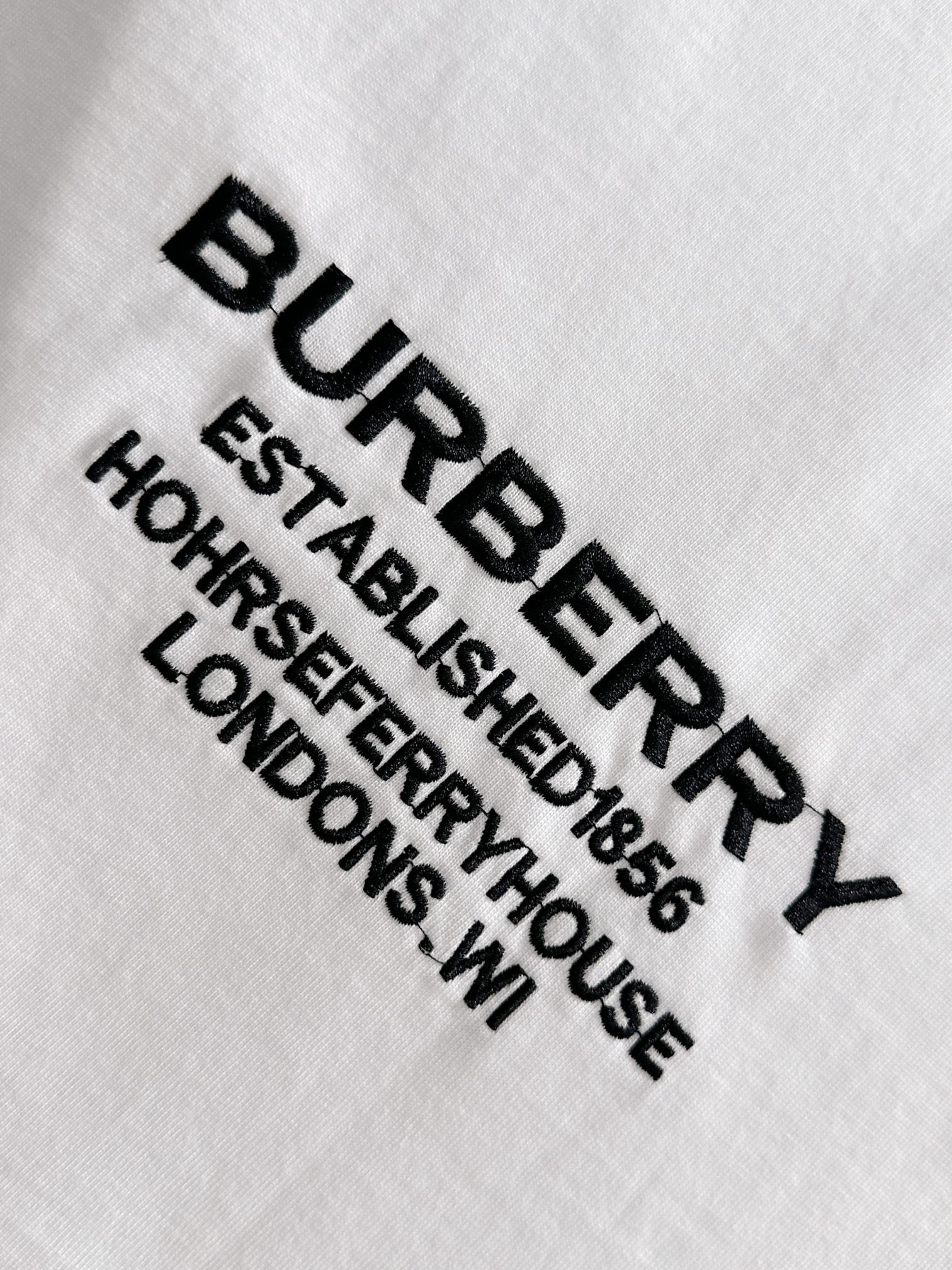 LuxluxHouse Best Quality Clothes Burberry T-shirt
