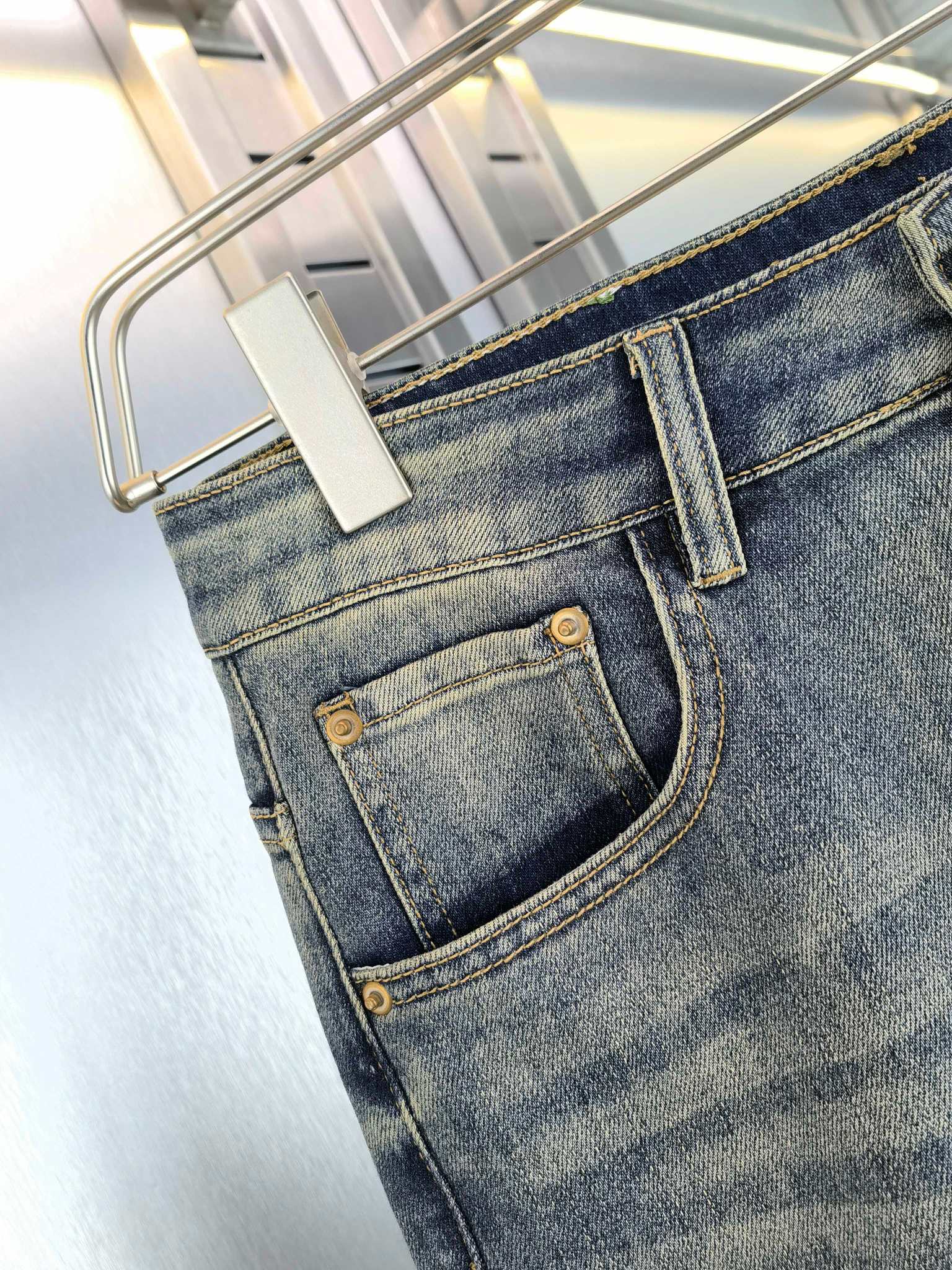 LuxluxHouse Best Quality Clothes Pants Moncler