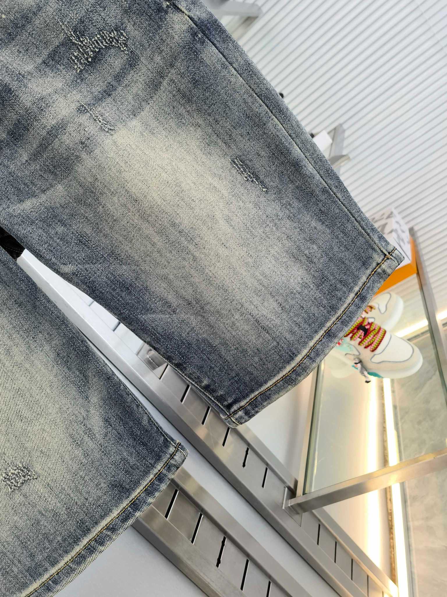 LuxluxHouse Best Quality Clothes Pants Moncler