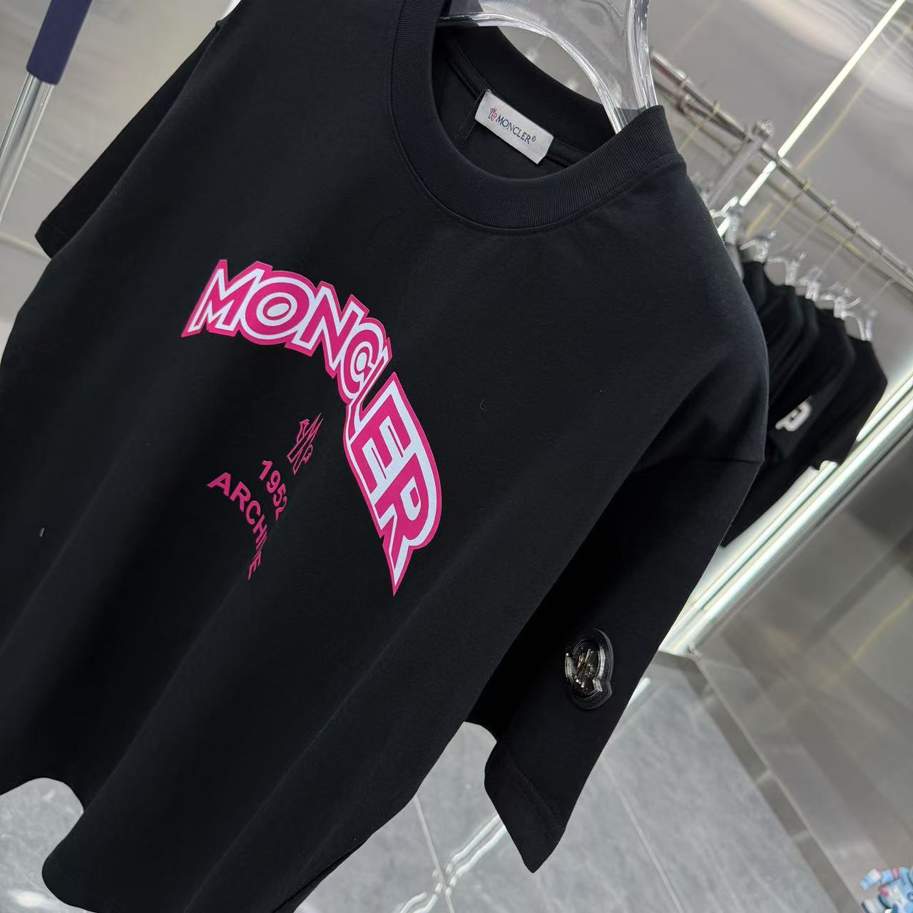 LuxluxHouse Best Quality Clothes T-shirt Moncler