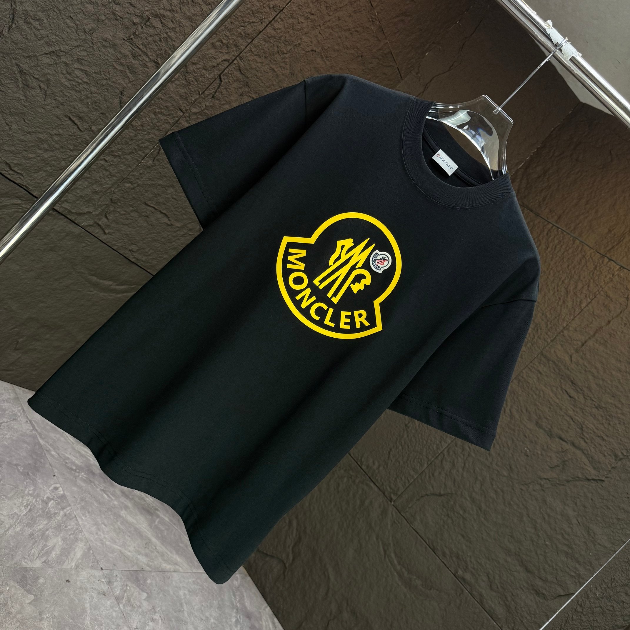 LuxluxHouse Best Quality Clothes T-shirt Moncler