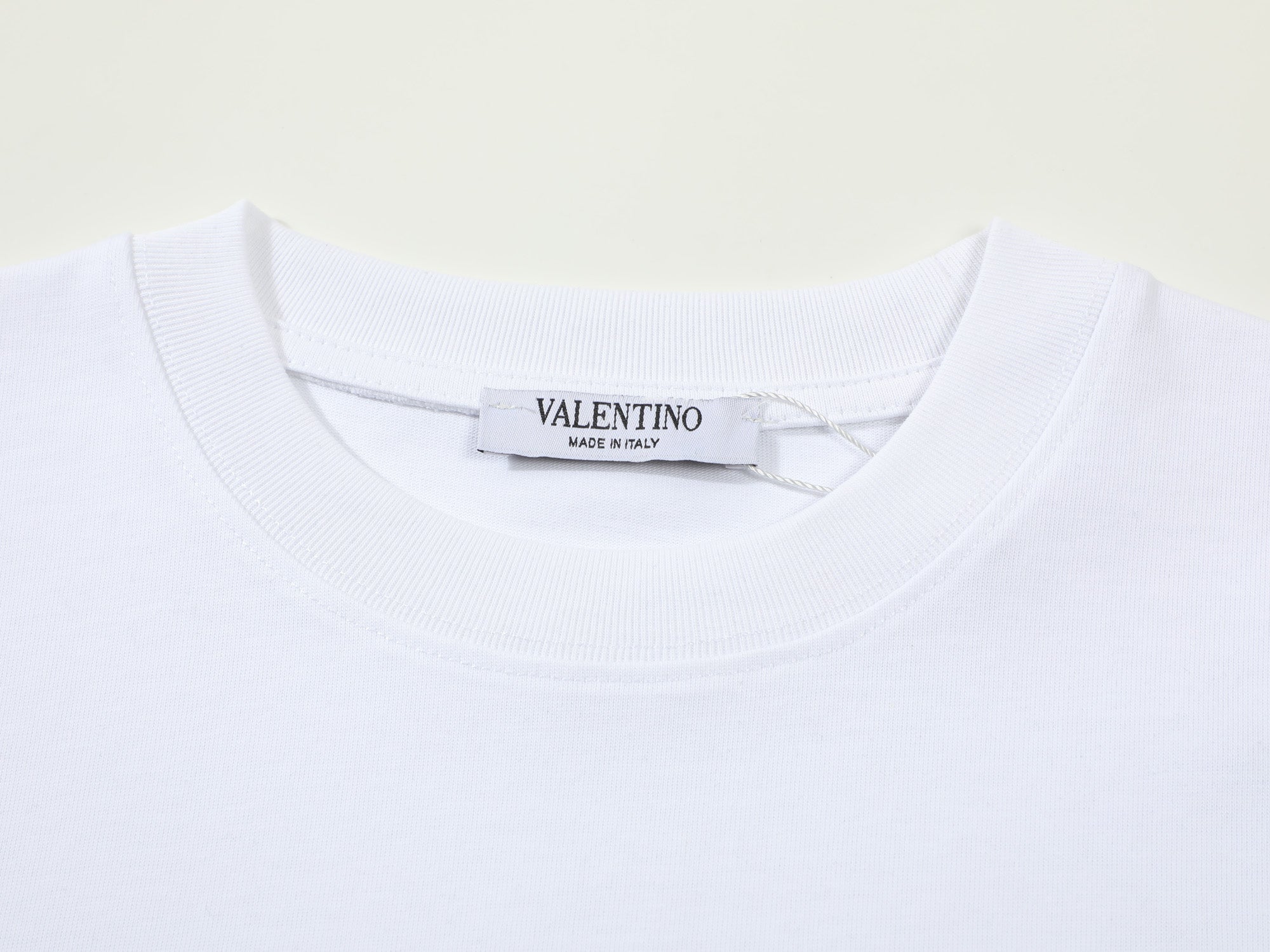 LuxluxHouse Best Quality Clothes Valentino T-shirt