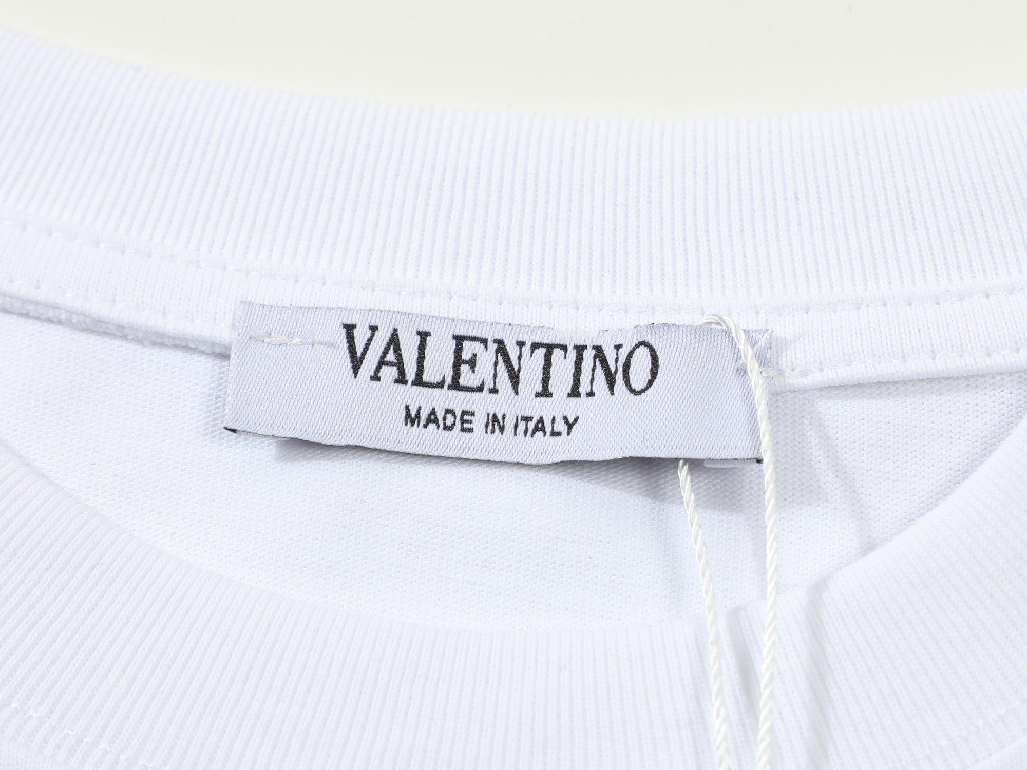 LuxluxHouse Best Quality Clothes Valentino T-shirt