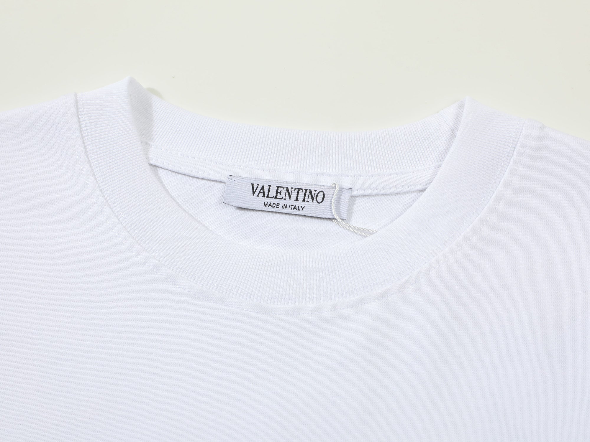 LuxluxHouse Best Quality Clothes Valentino T-shirt