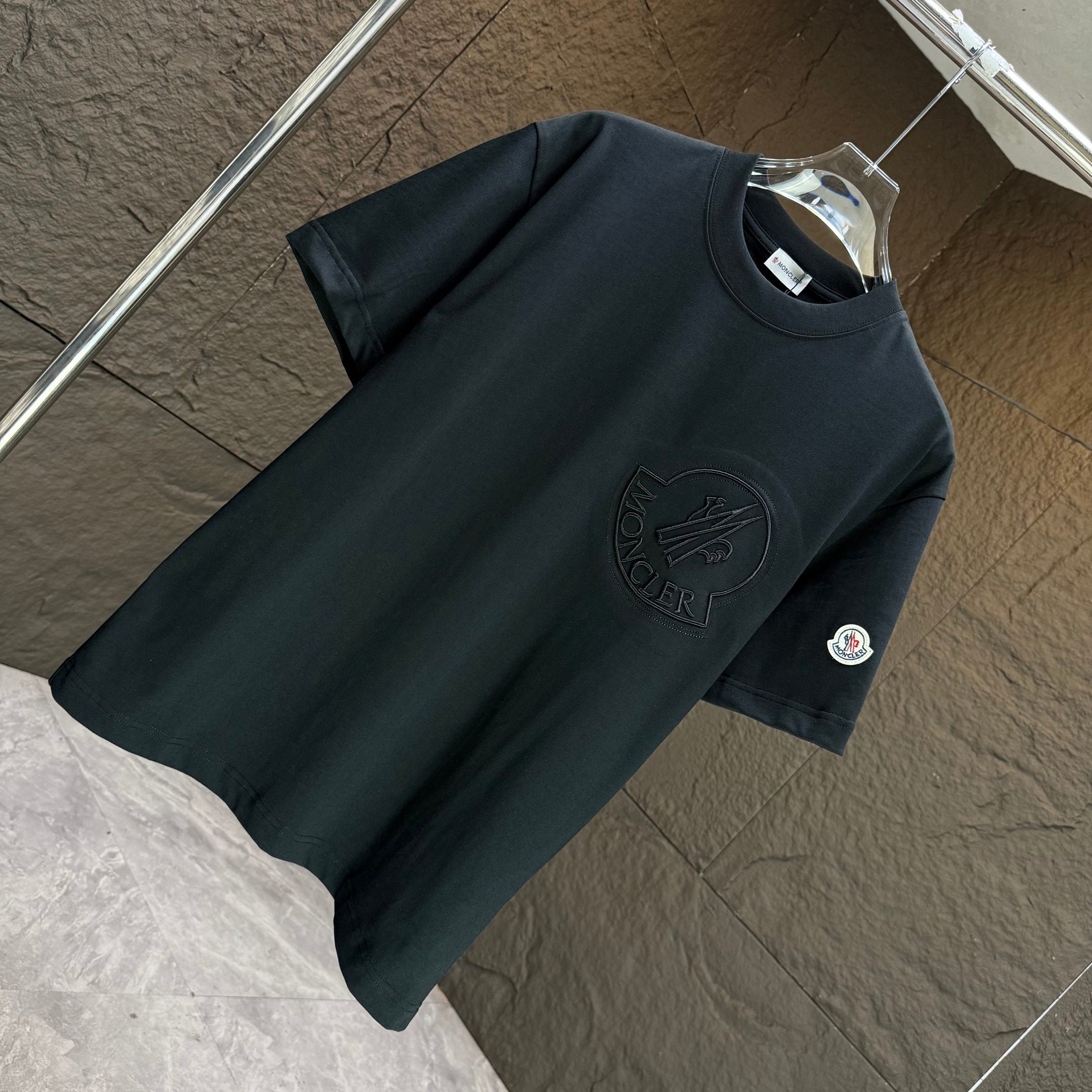 LuxluxHouse Best Quality Clothes T-shirt Moncler