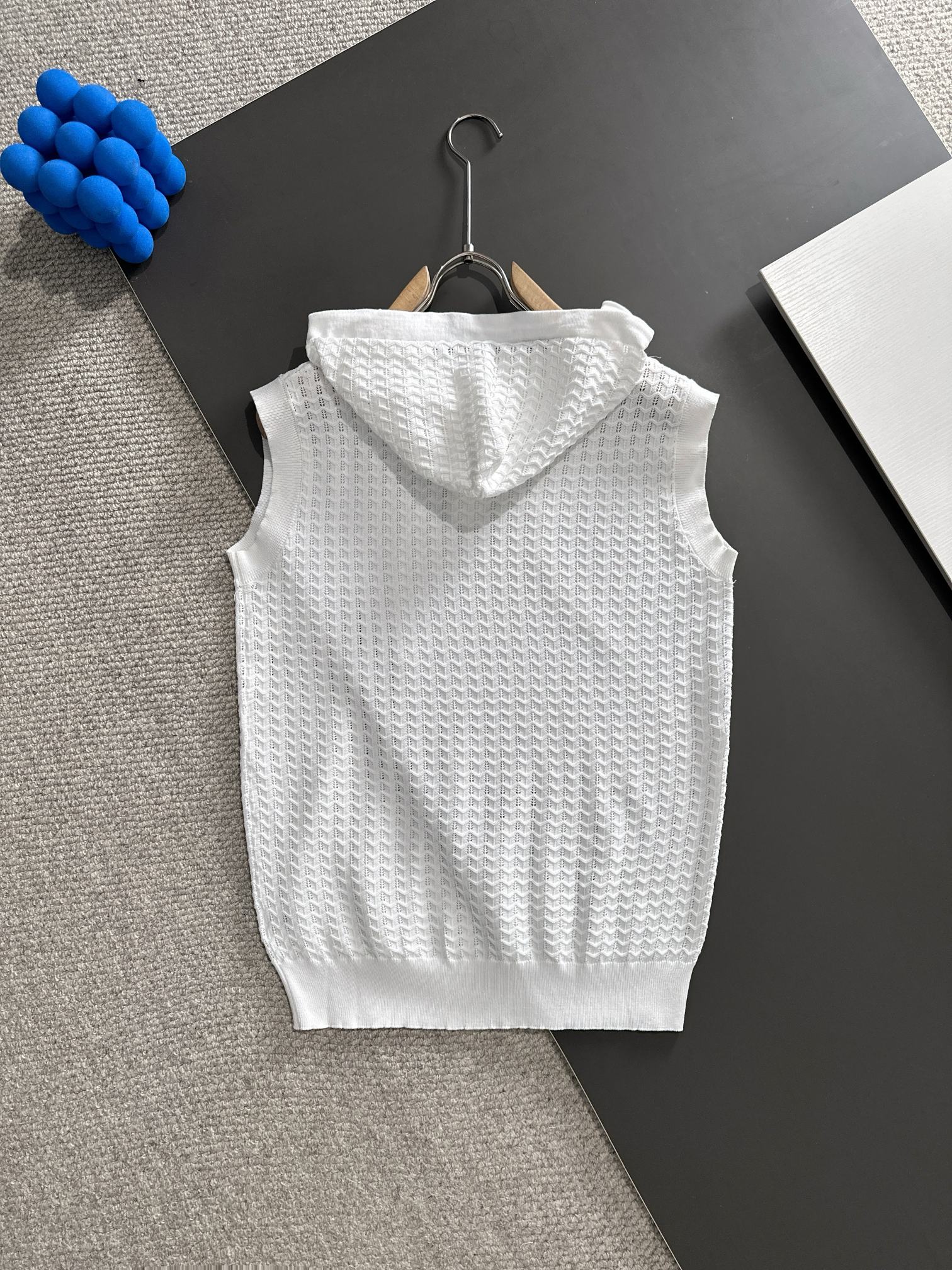 LuxluxHouse Best Quality Clothes T-shirt Loewe