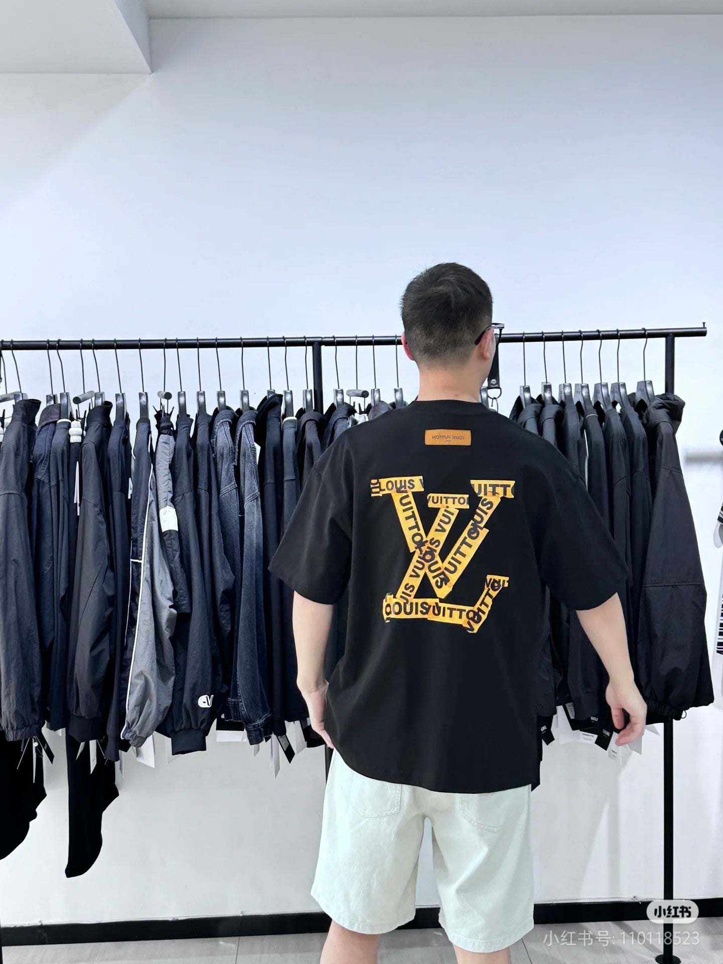 LuxluxHouse Best Quality Clothes T-shirt Louis Vuitton