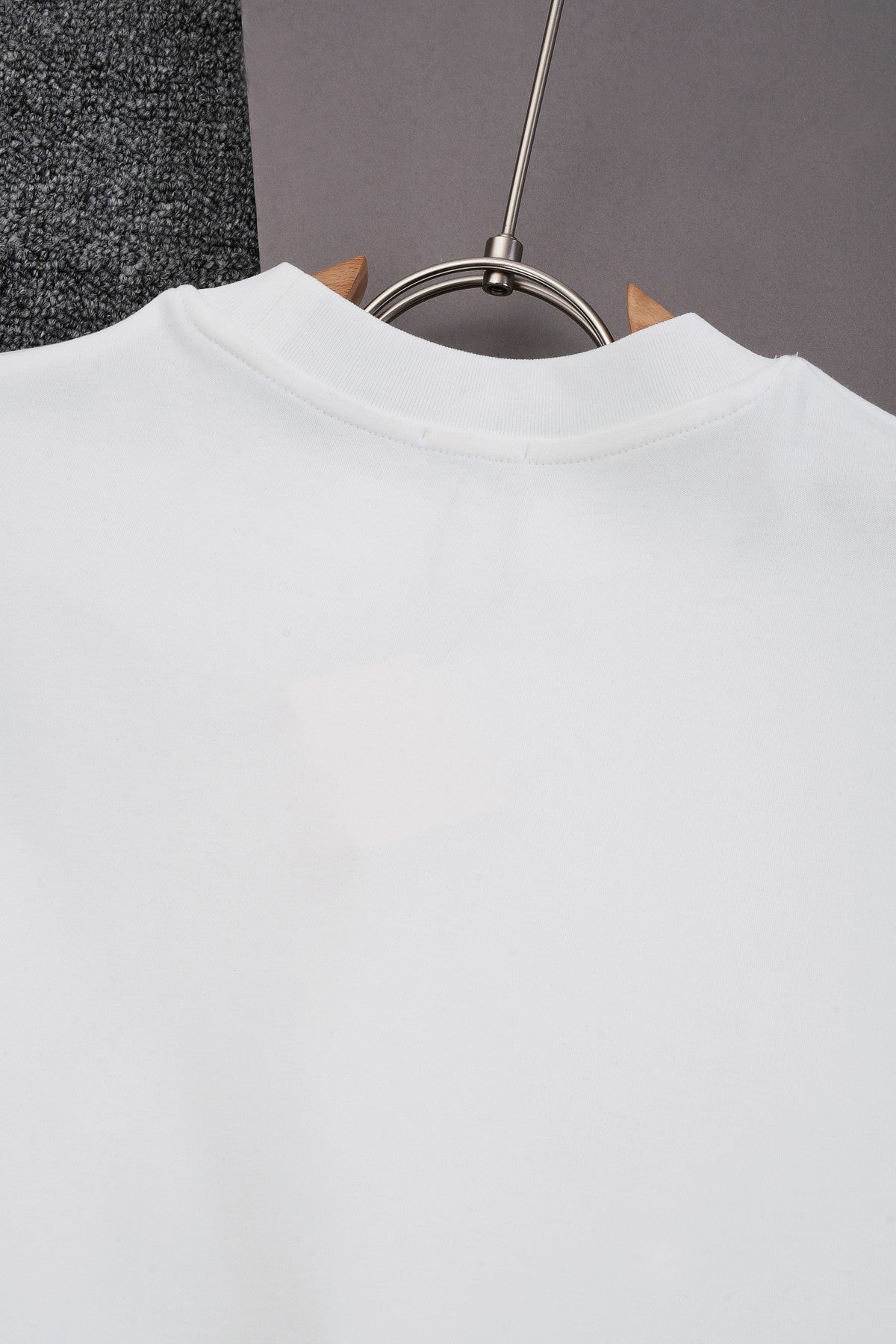 LuxluxHouse Best Quality Clothes T-shirt Loewe