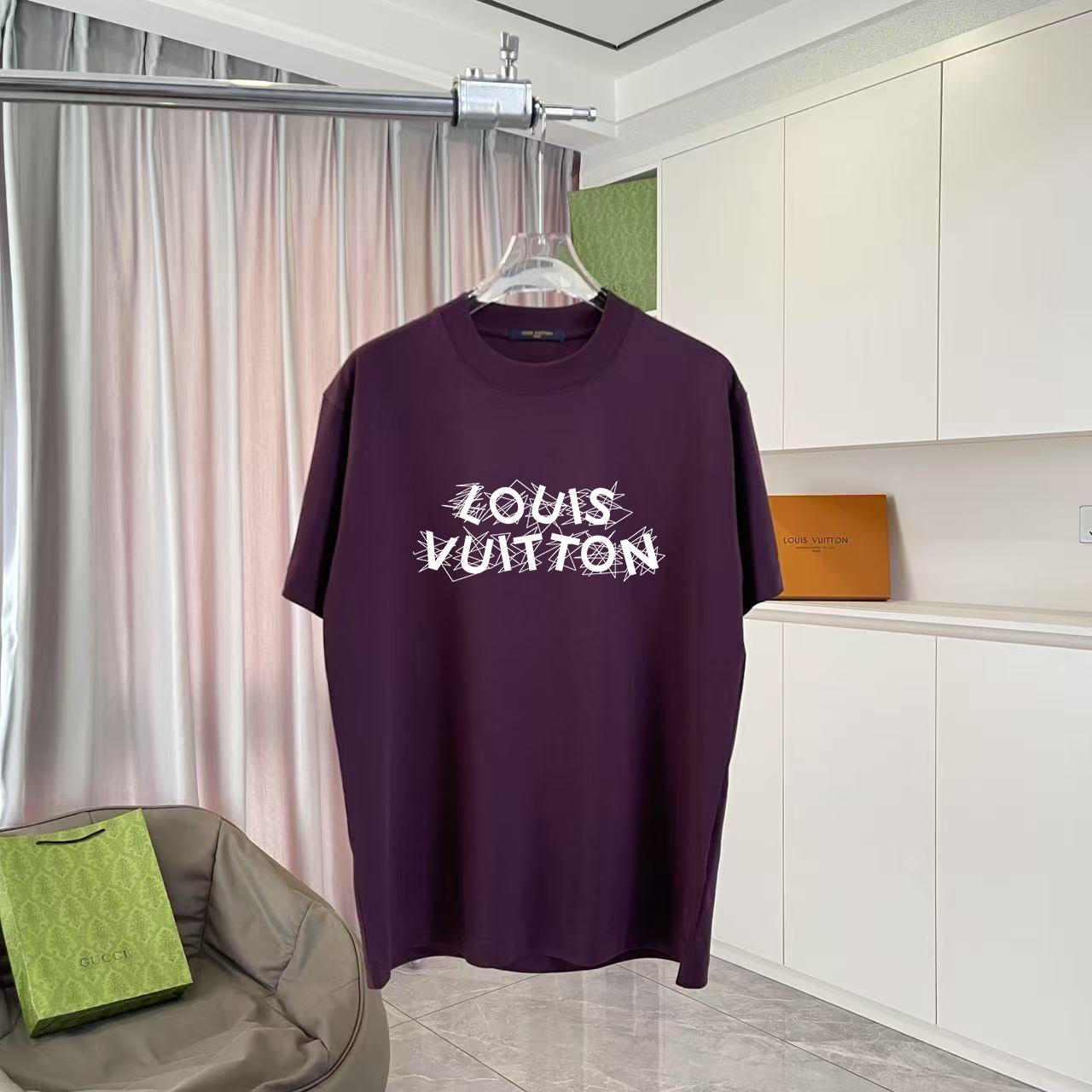 LuxluxHouse Best Quality Clothes T-shirt Louis Vuitton