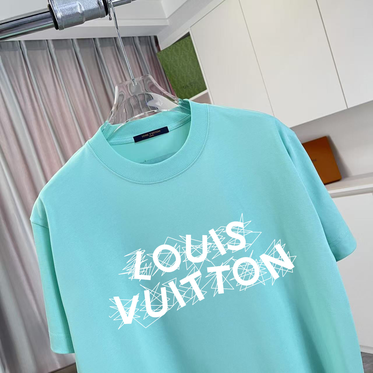 LuxluxHouse Best Quality Clothes T-shirt Louis Vuitton