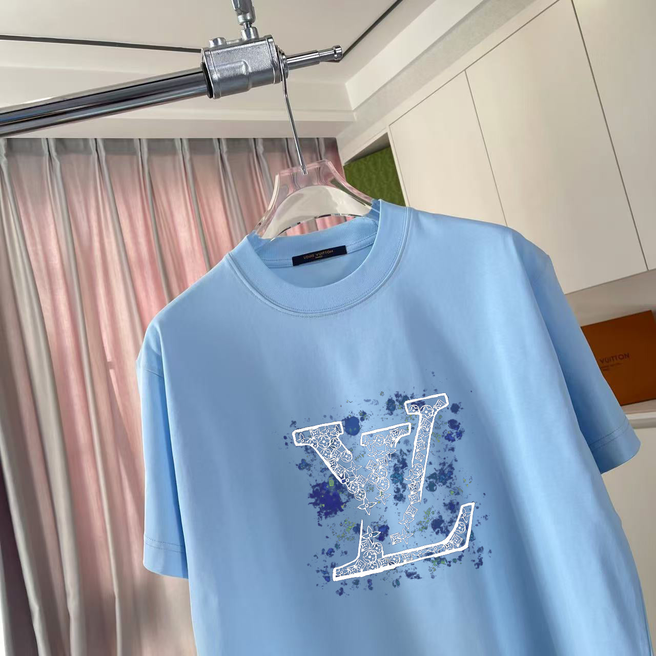 LuxluxHouse Best Quality Clothes T-shirt Louis Vuitton