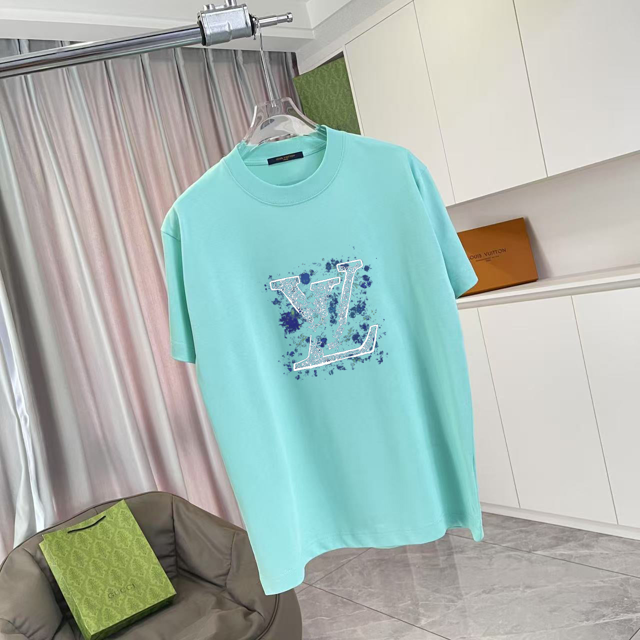 LuxluxHouse Best Quality Clothes T-shirt Louis Vuitton