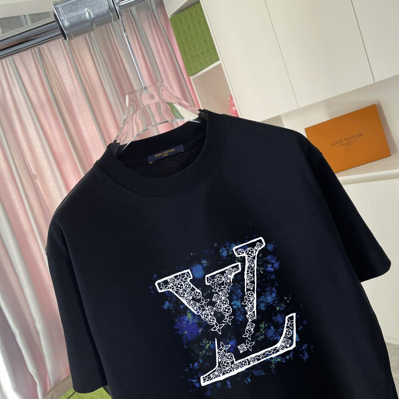 LuxluxHouse Best Quality Clothes T-shirt Louis Vuitton