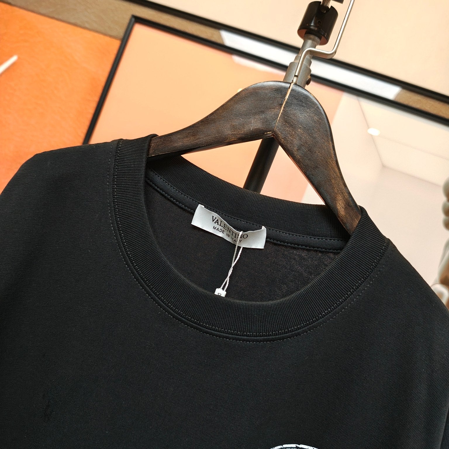 LuxluxHouse Best Quality Clothes Valentino T-shirt