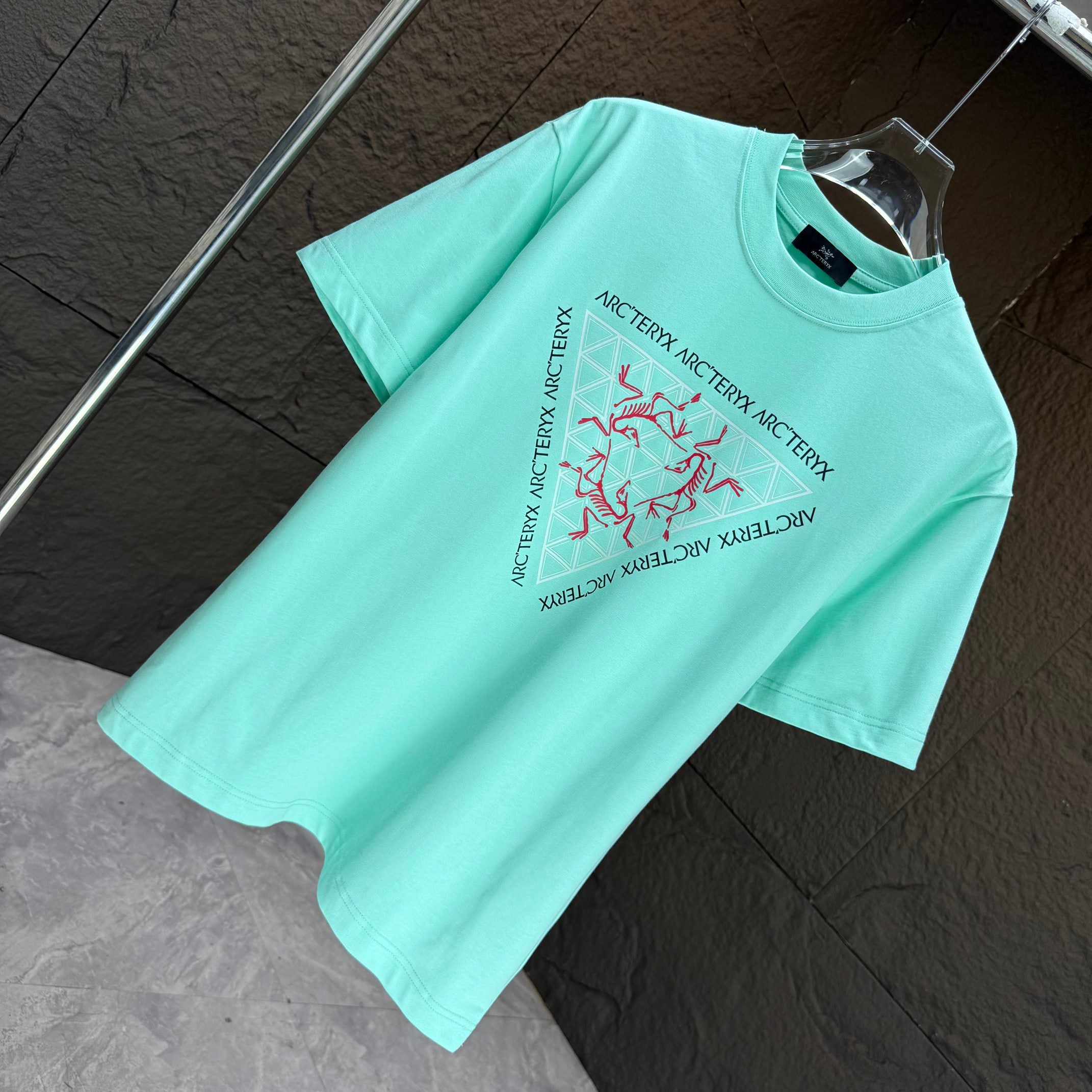 LuxluxHouse Best Quality Clothes T-shirt Arcteryx