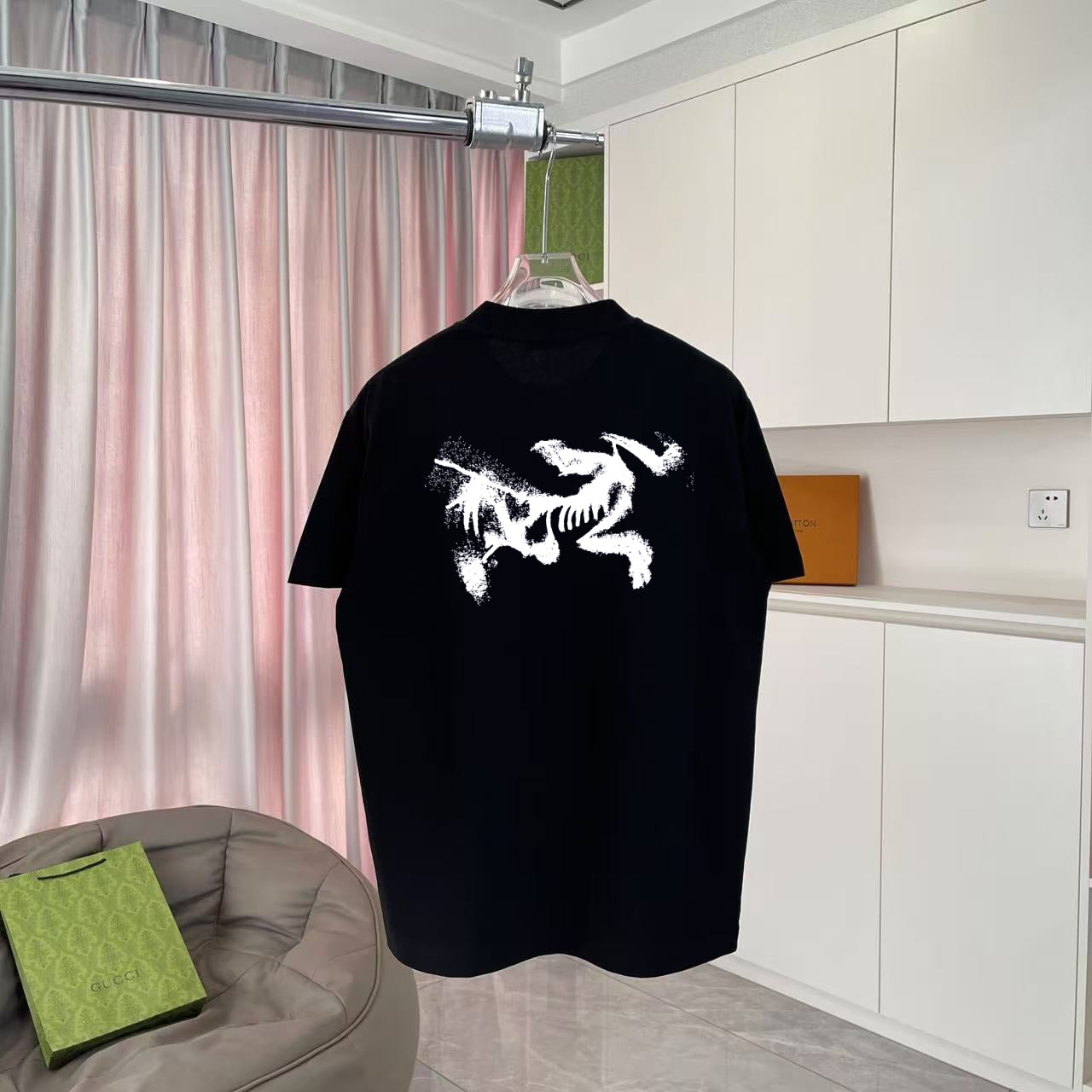 LuxluxHouse Best Quality Clothes T-shirt Arcteryx