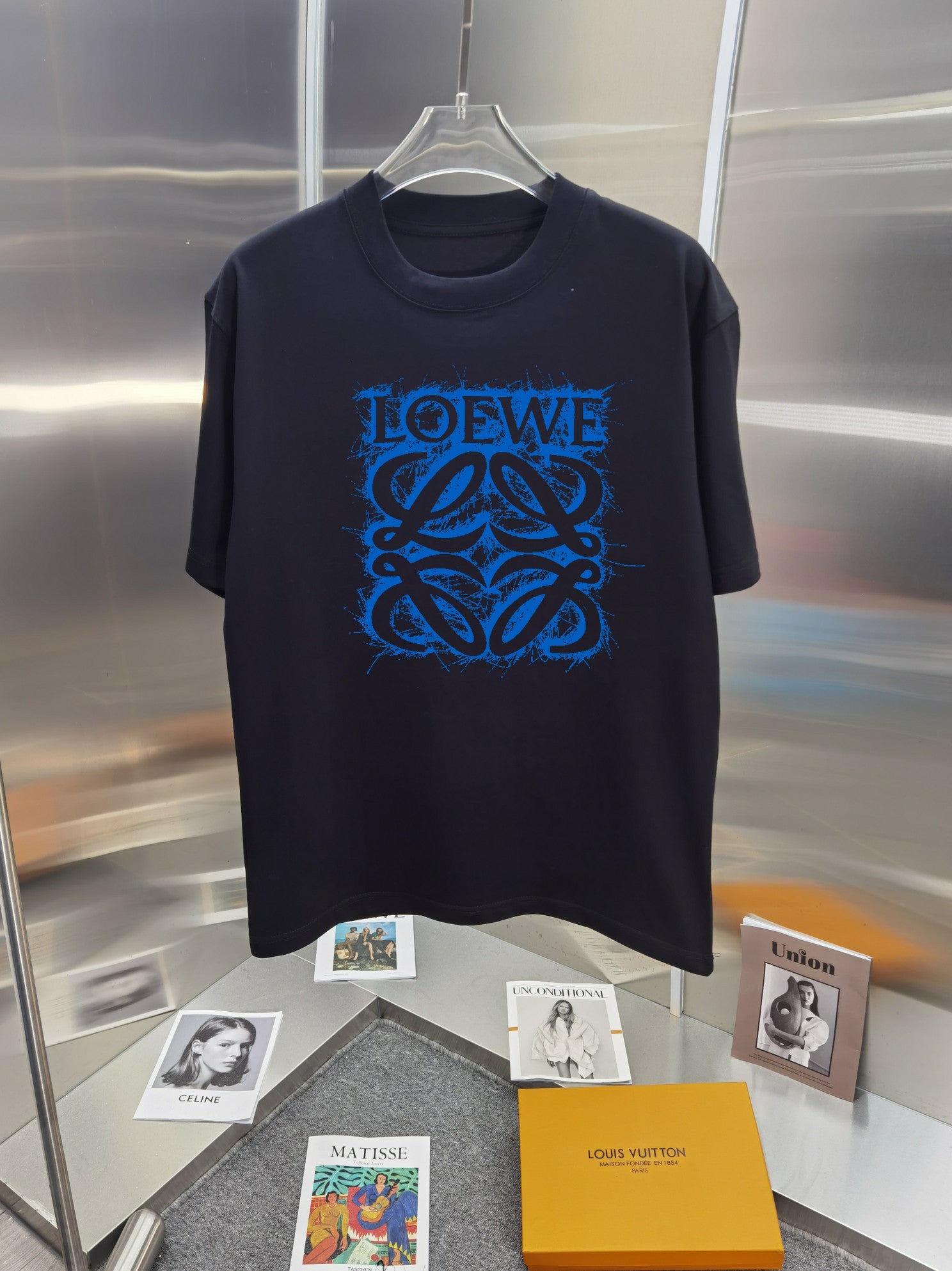 LuxluxHouse Best Quality Clothes T-shirt Loewe