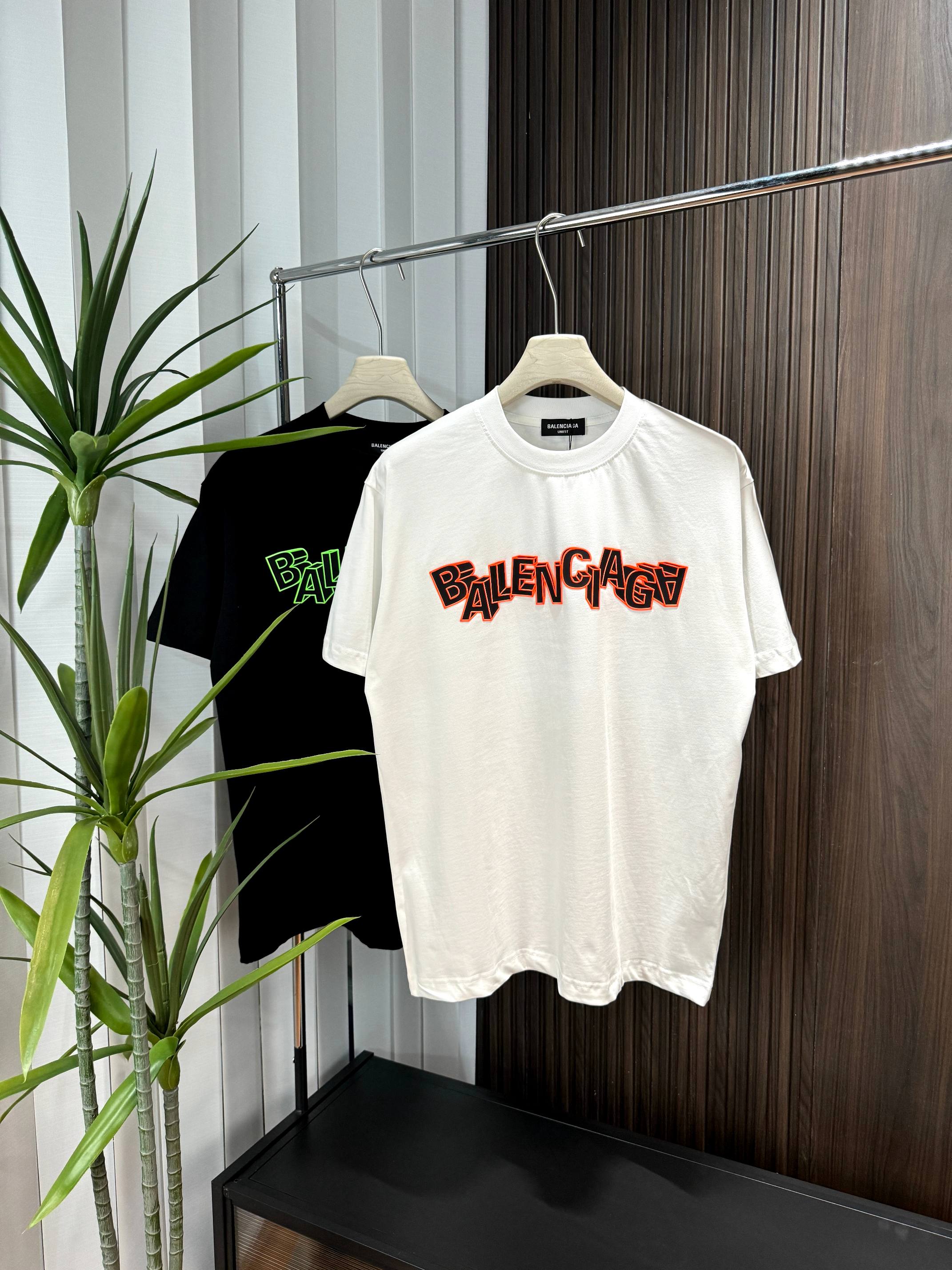 LuxluxHouse Best Quality Clothes Balenciaga T-shirt