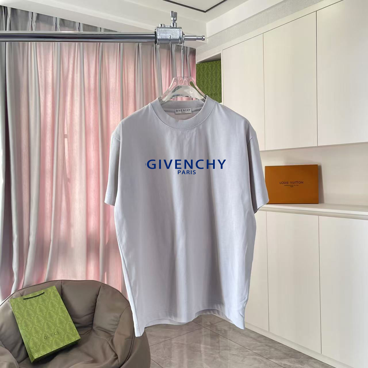 LuxluxHouse Best Quality Clothes Givenchy T-shirt