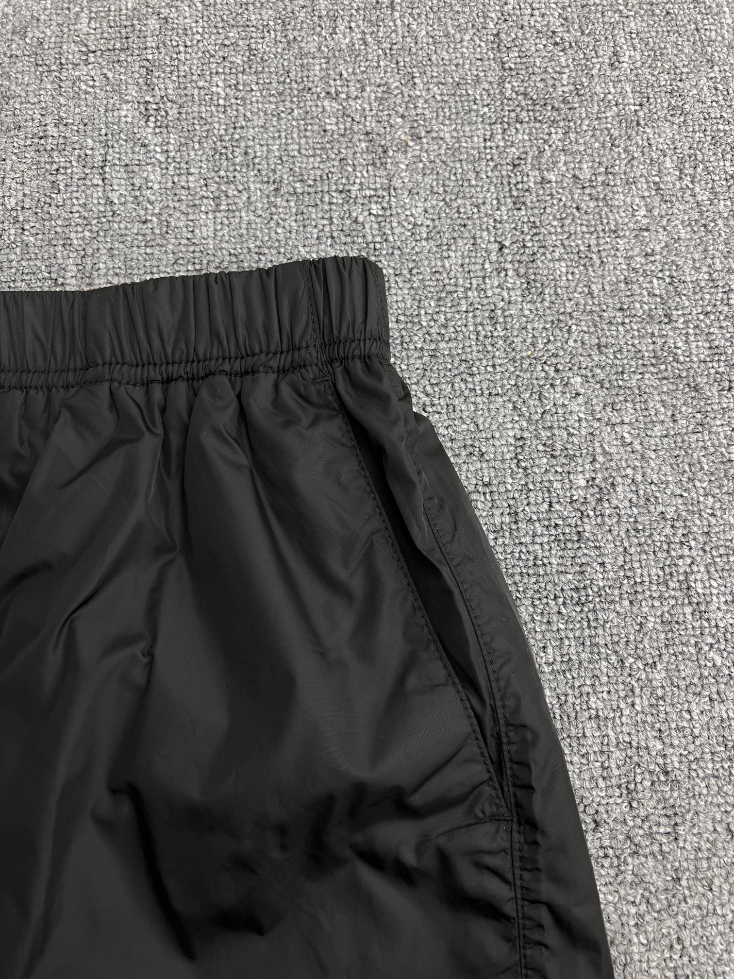 LuxluxHouse Best Quality Clothes Pants Prada
