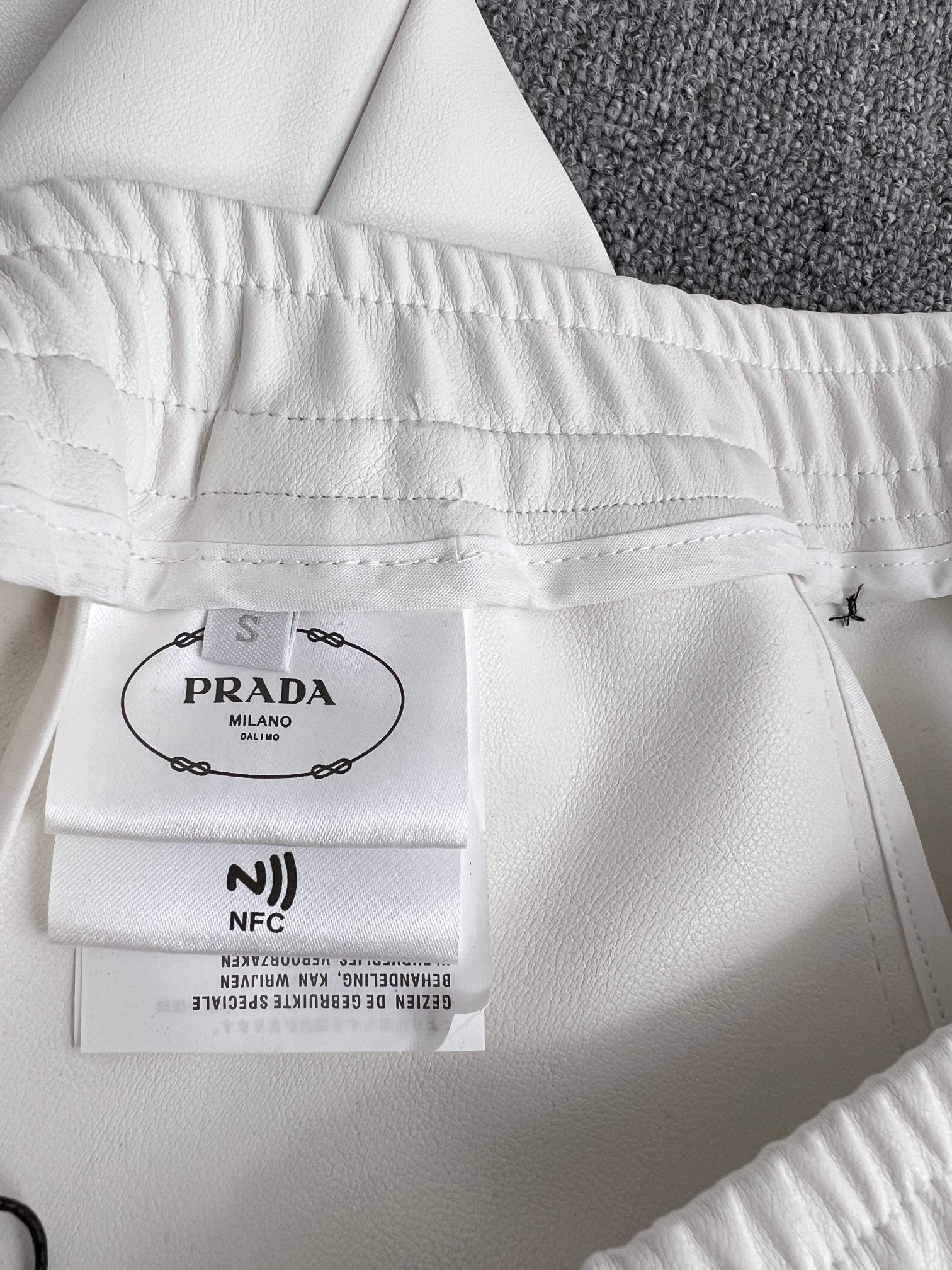 LuxluxHouse Best Quality Clothes Pants Prada
