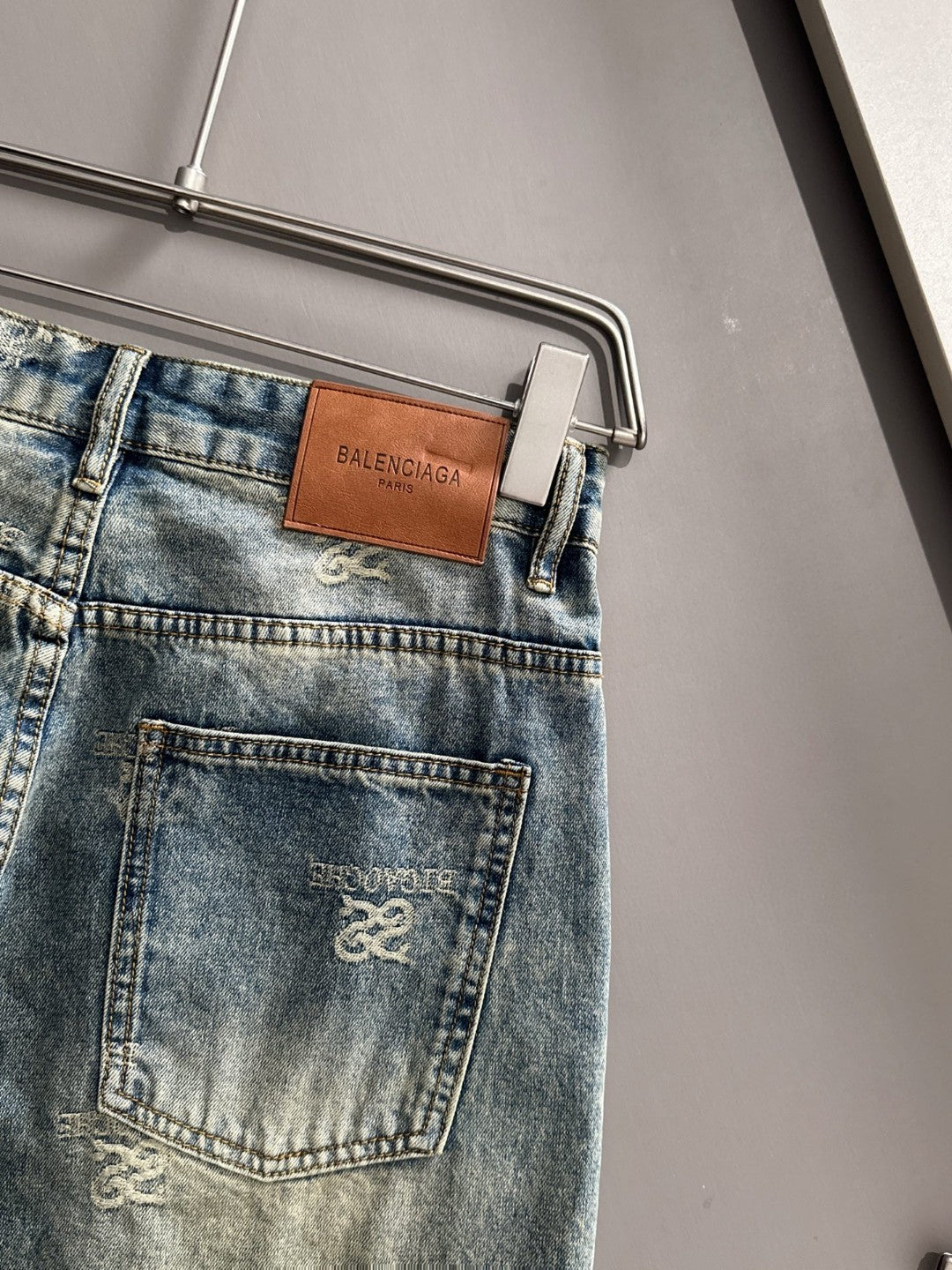 LuxluxHouse Best Quality Clothes Balenciaga Pants