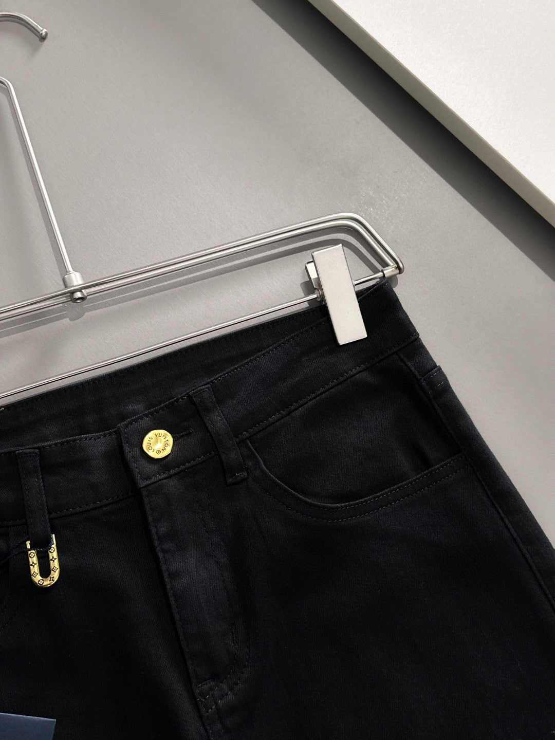 LuxluxHouse Best Quality Clothes Pants Louis Vuitton