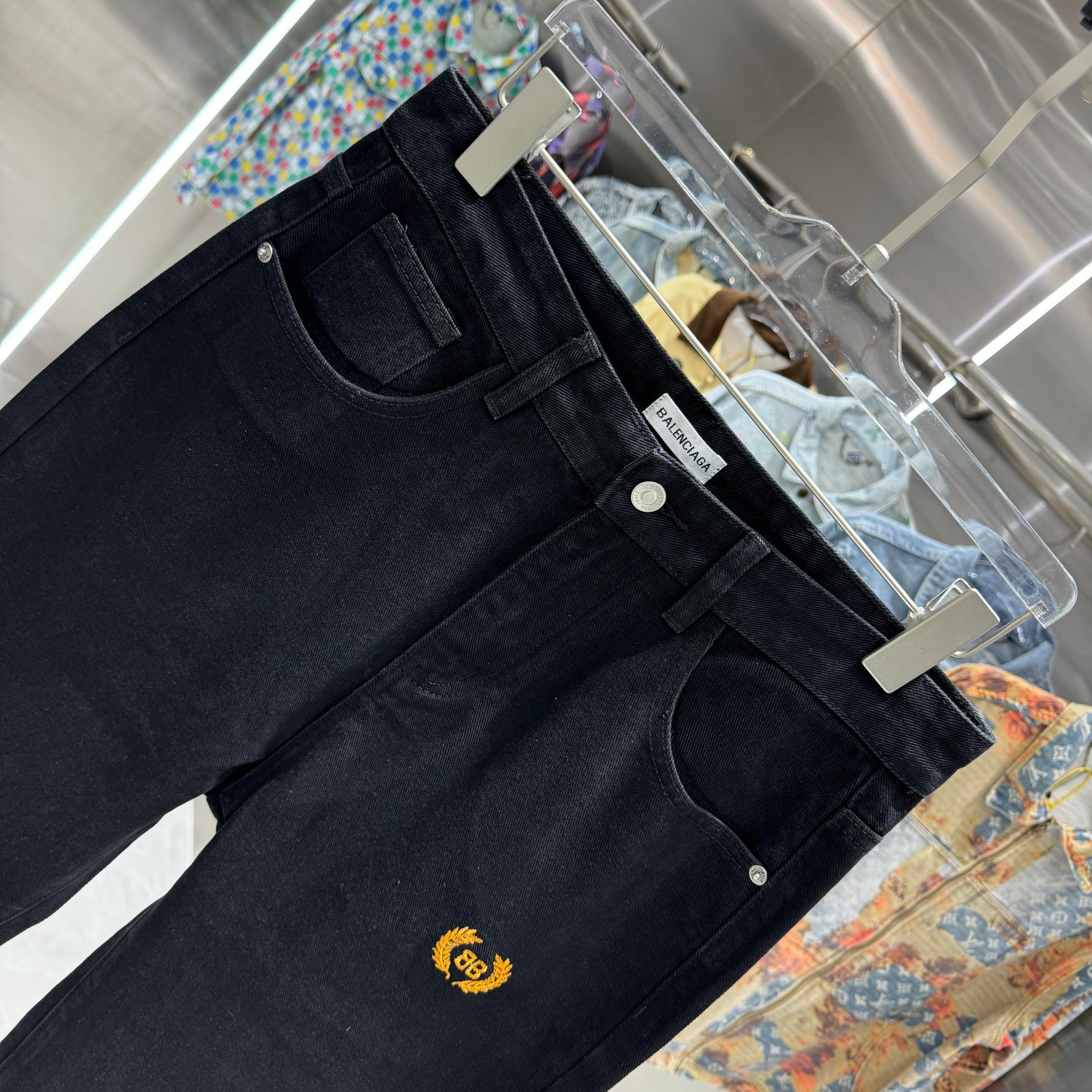 LuxluxHouse Best Quality Clothes Balenciaga Pants