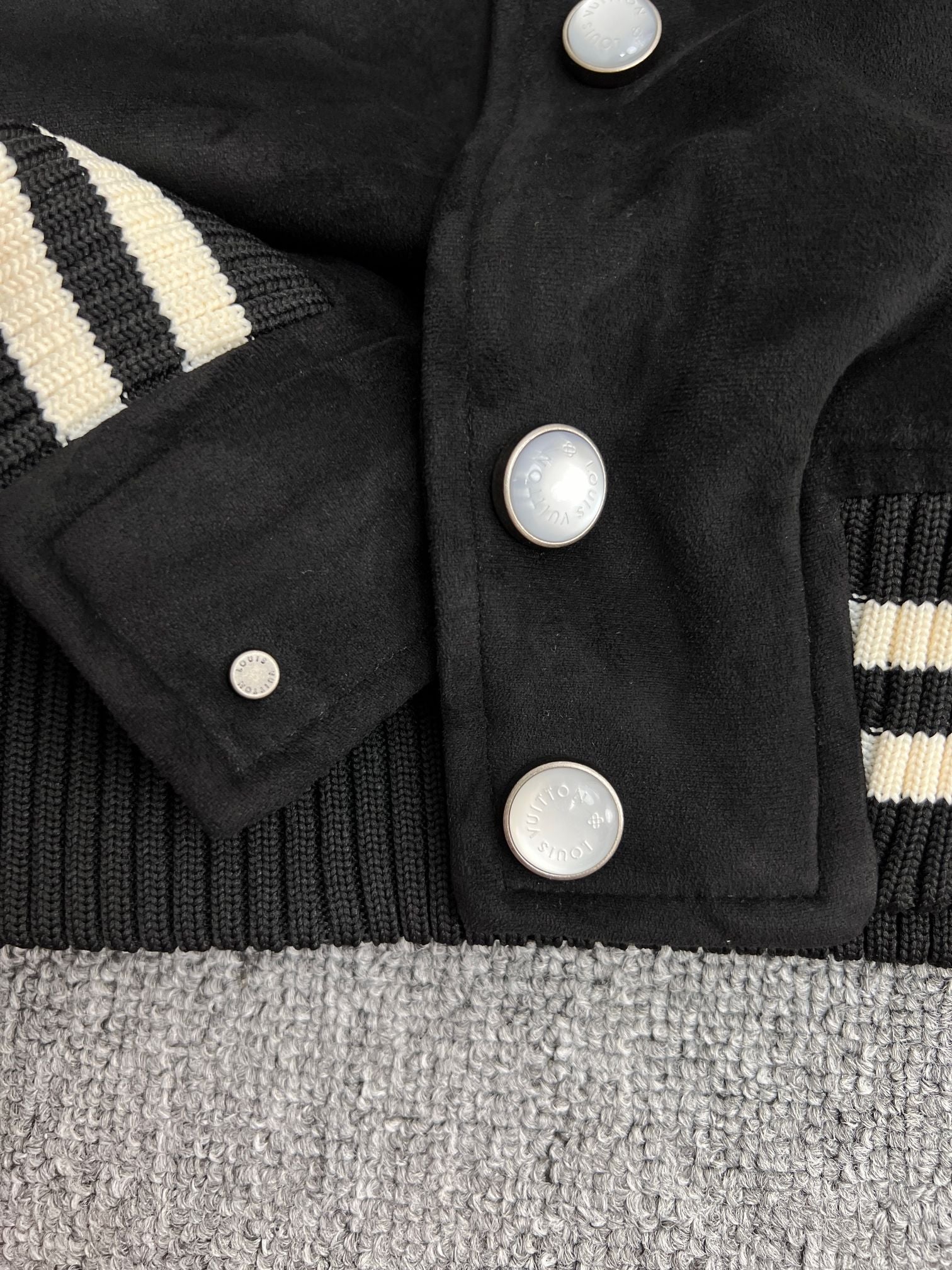 LuxluxHouse Best Quality Clothes Coats & Jackets Louis Vuitton