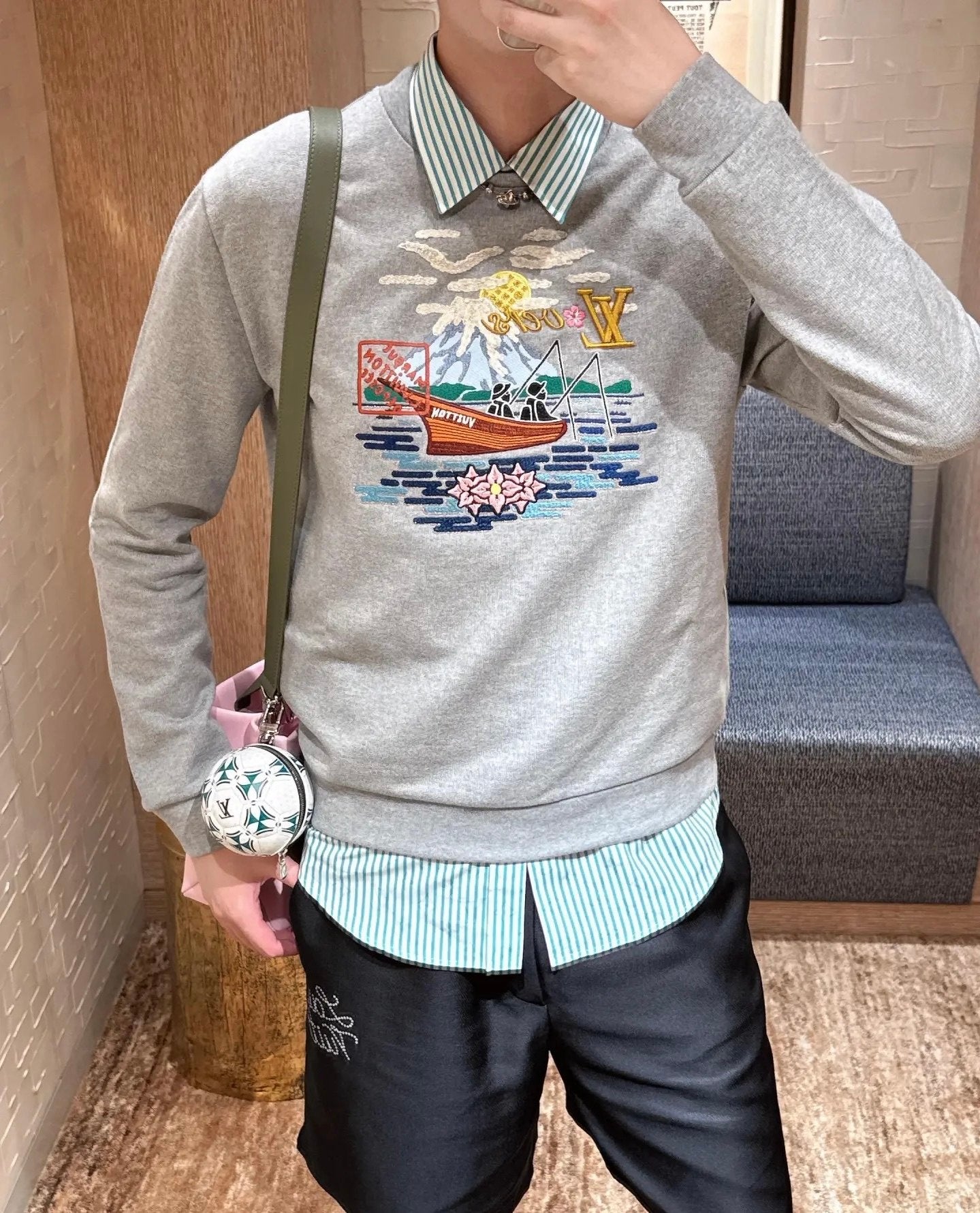 LuxluxHouse Best Quality Clothes T-shirt Louis Vuitton