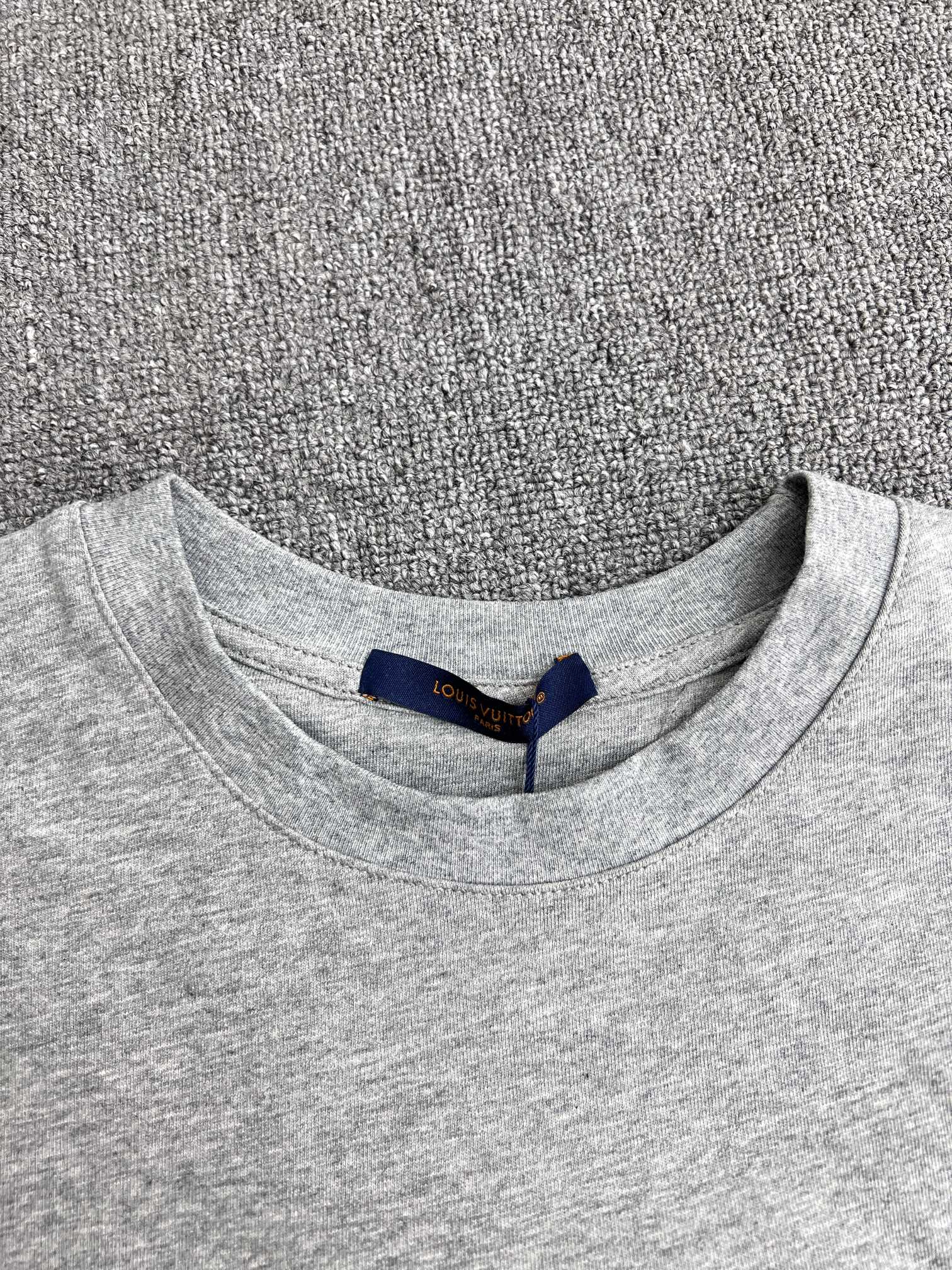 LuxluxHouse Best Quality Clothes T-shirt Louis Vuitton