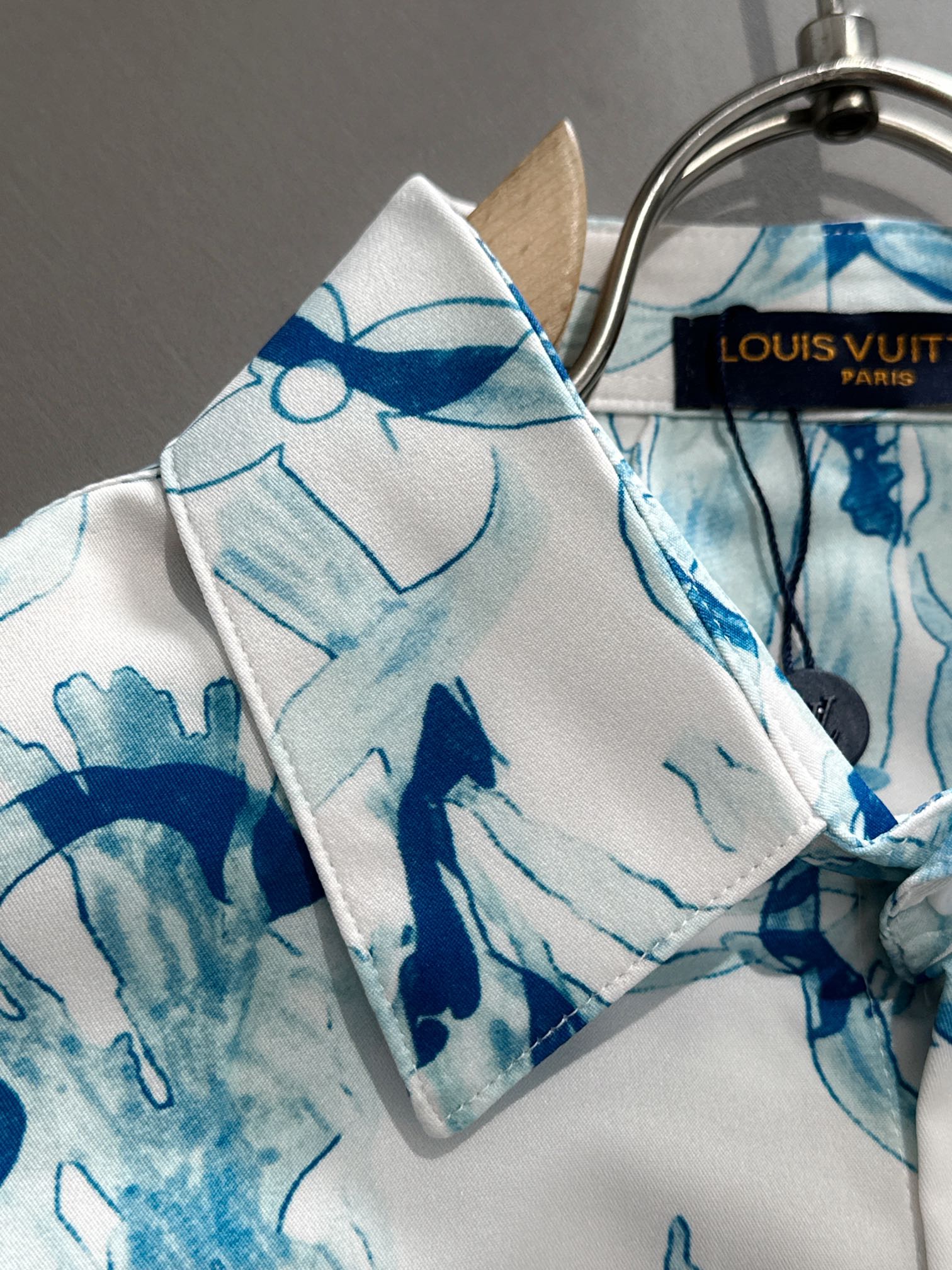 LuxluxHouse Best Quality Clothes T-shirt Louis Vuitton
