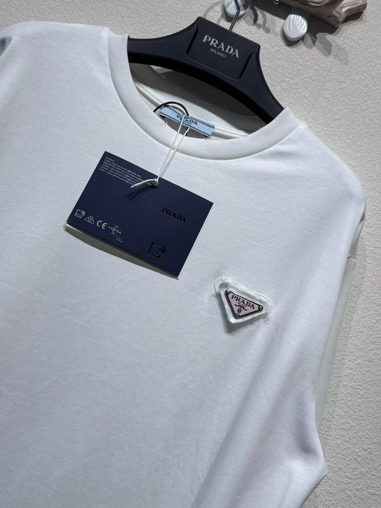 LuxluxHouse Best Quality Clothes T-shirt Prada